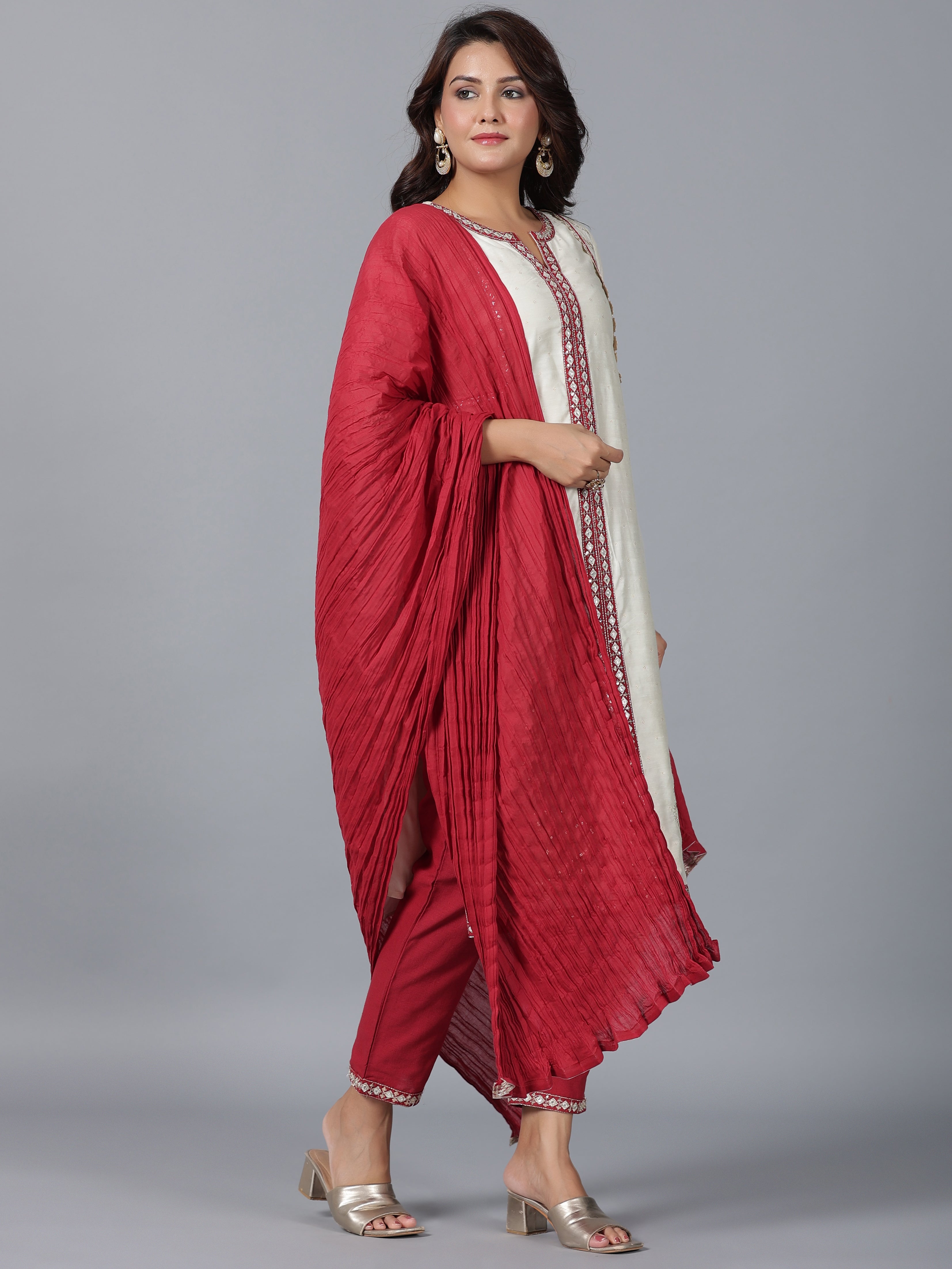 Juniper Women Ivory Chanderi Embroidered Kurta, Pants & Dupatta Set