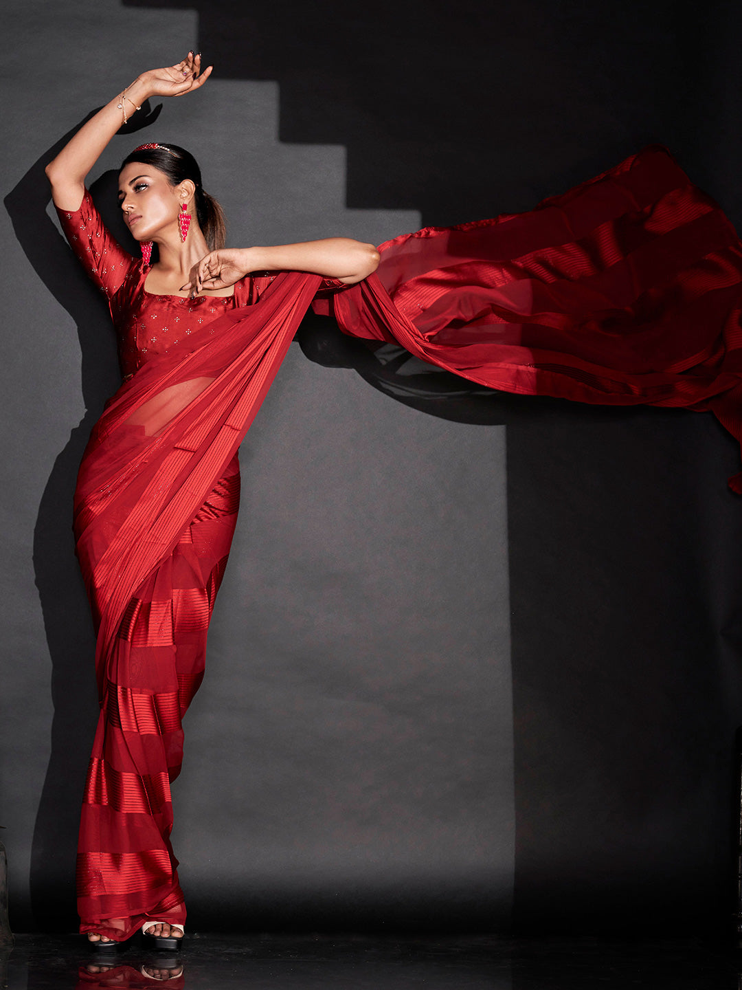 Tikhi Imli Striped Ready to Wear Saree