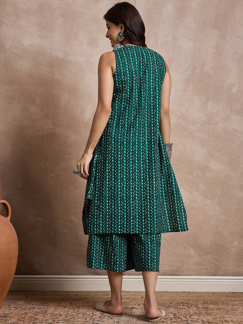 InWeave Teal Zig Zag Round Neck Kurta Set