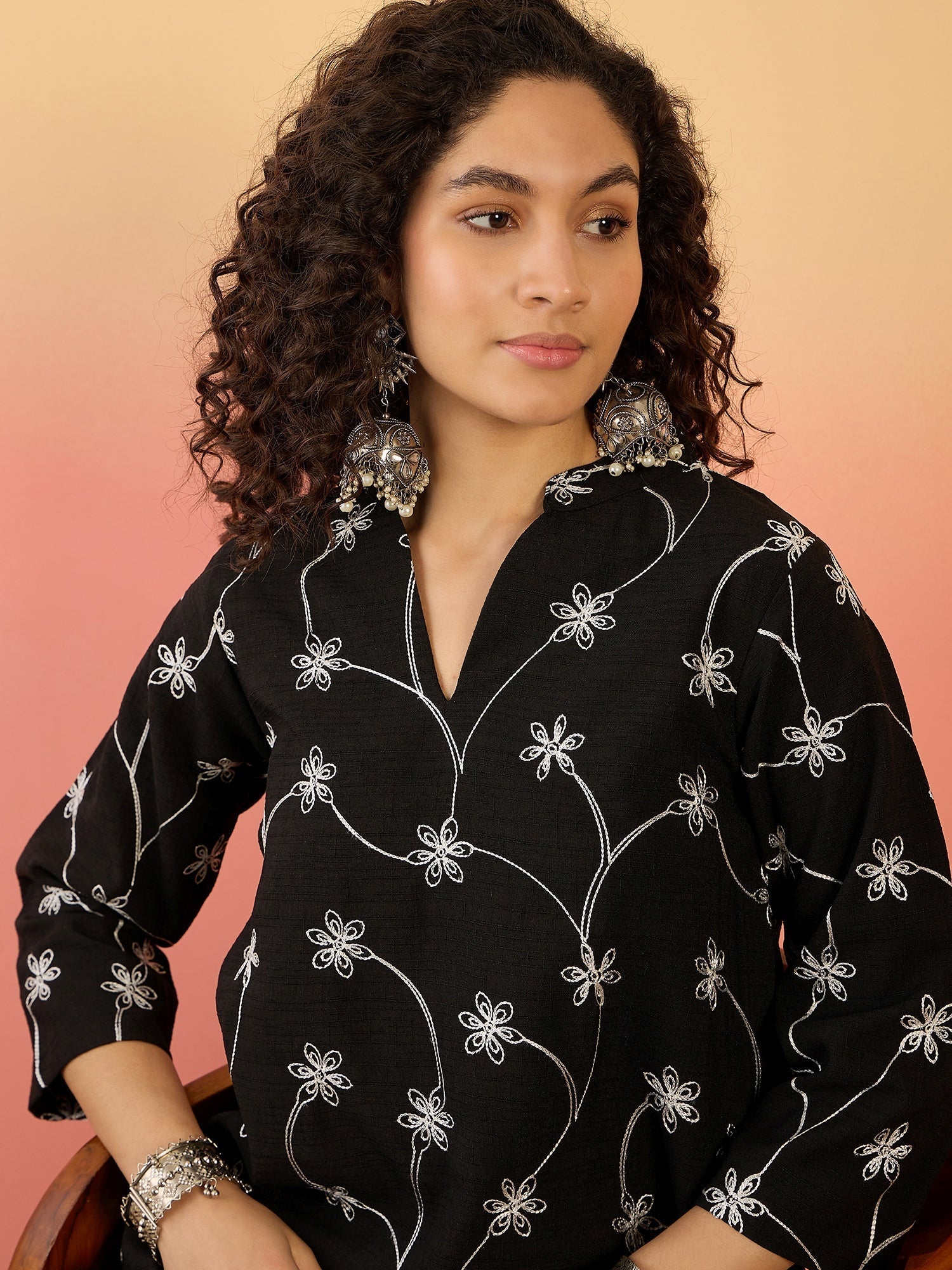 InWeave Black Embroidery Mandarin Black Set