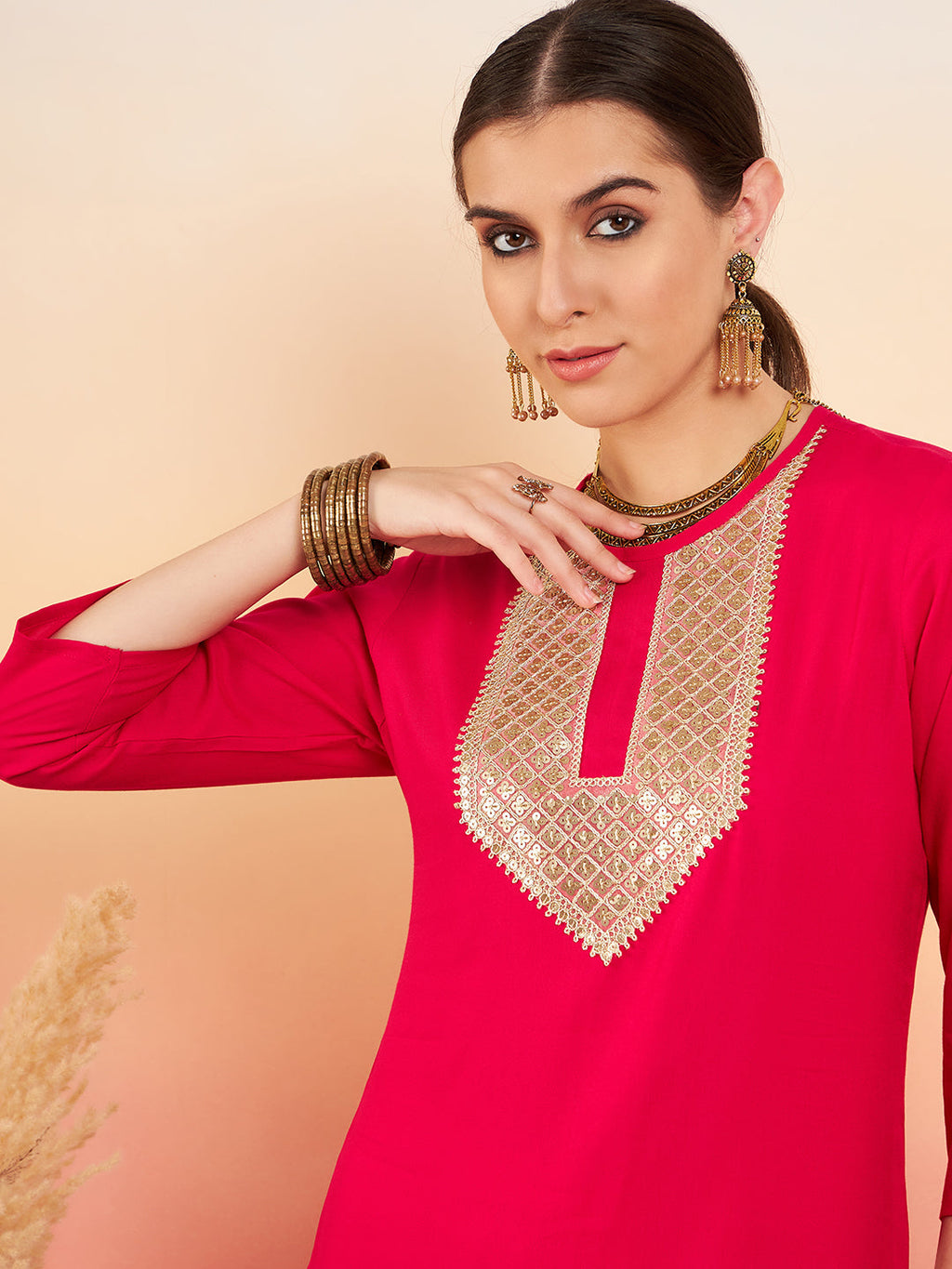 InWeave Women's Fuschia Sequance Patch Work Kurta Set
