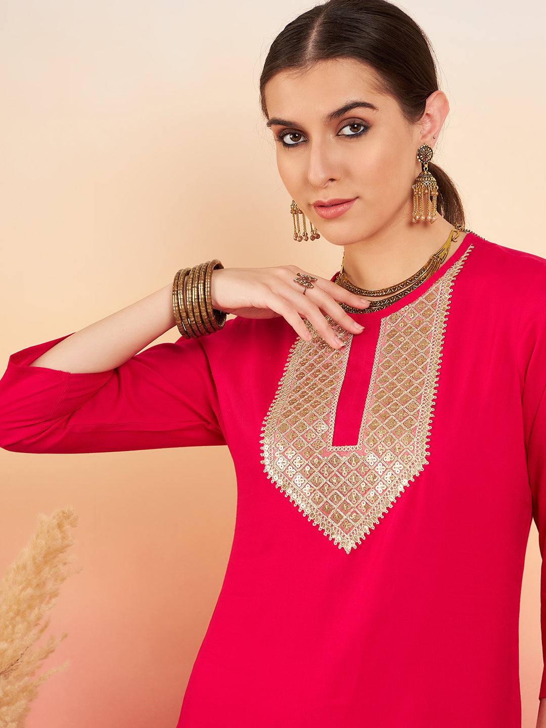InWeave Women's Fuschia Sequance Patch Work Kurta Set