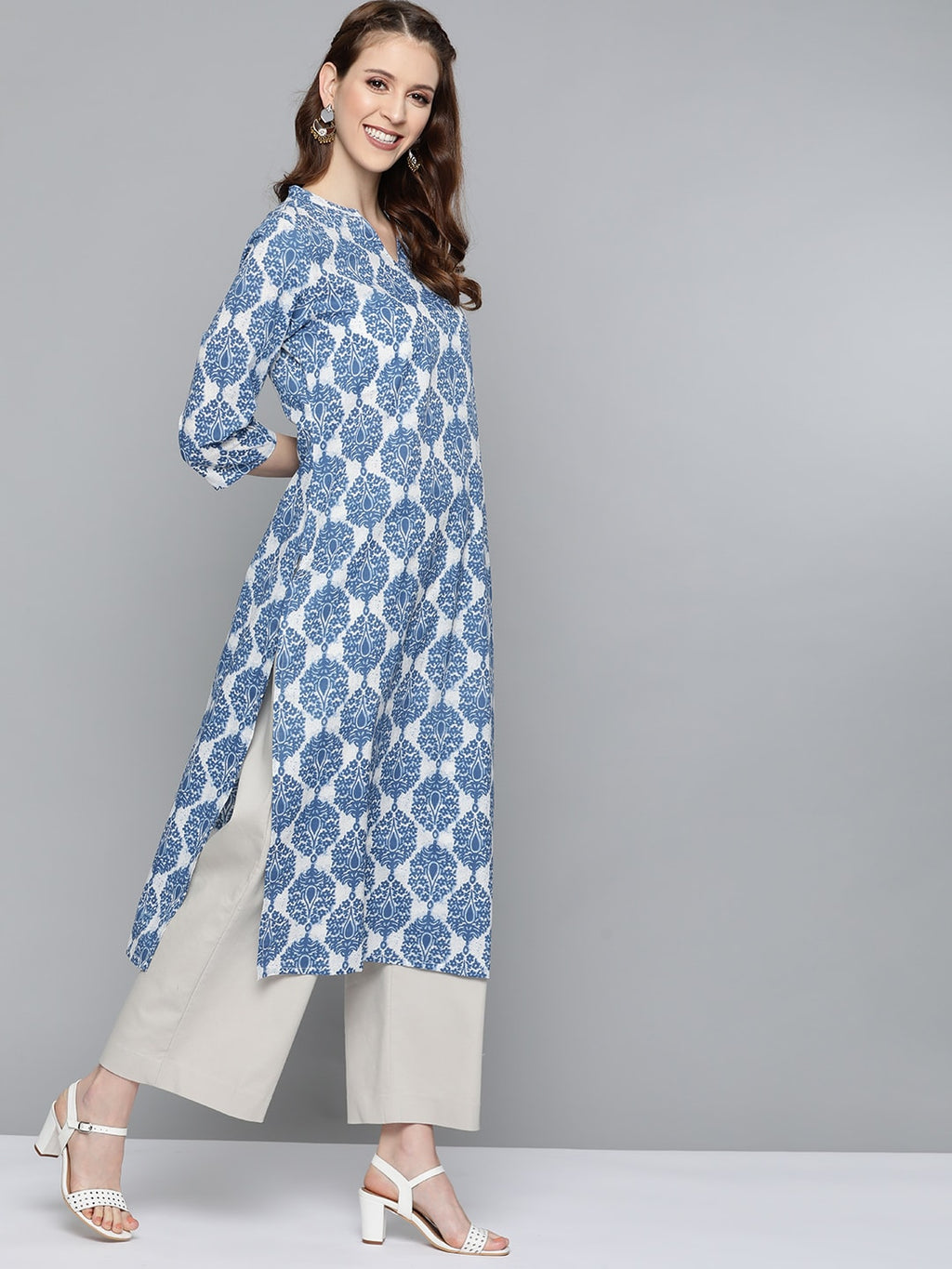 HERE&NOW Women Blue & White Printed Straight Kurta
