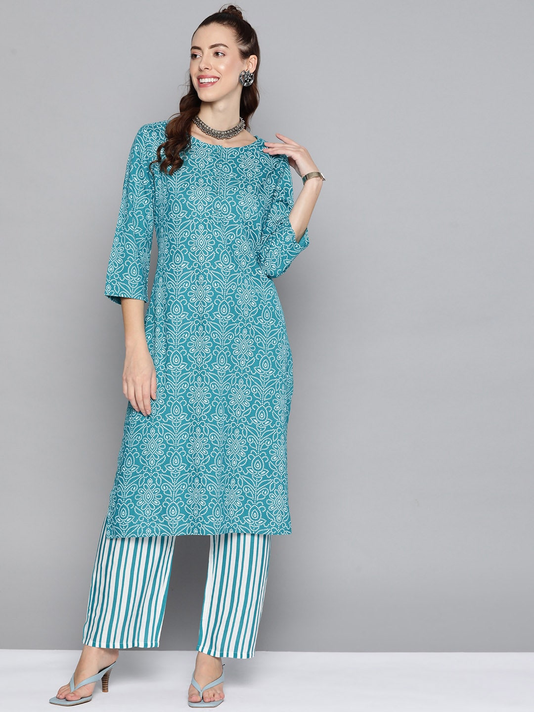 HERE&NOW Women Blue & White Bandhani Print Kurta with Striped Trousers
