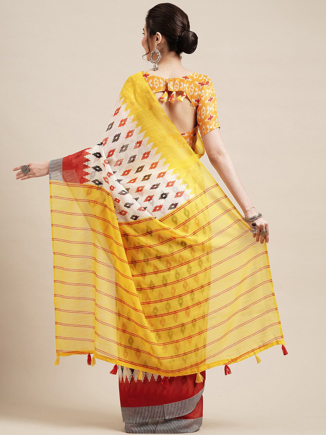 Saree Mall Off White & Red Pure Cotton Saree