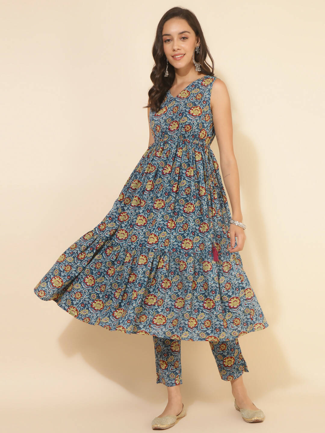 Janasya Women's Blue Cotton Floral Printed Casual Flared Kurta Set