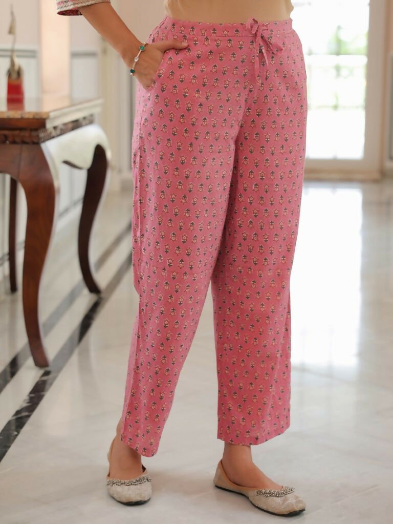 Aramya Straight Soft Cotton Floral Print Women's Kurta Set - Pink