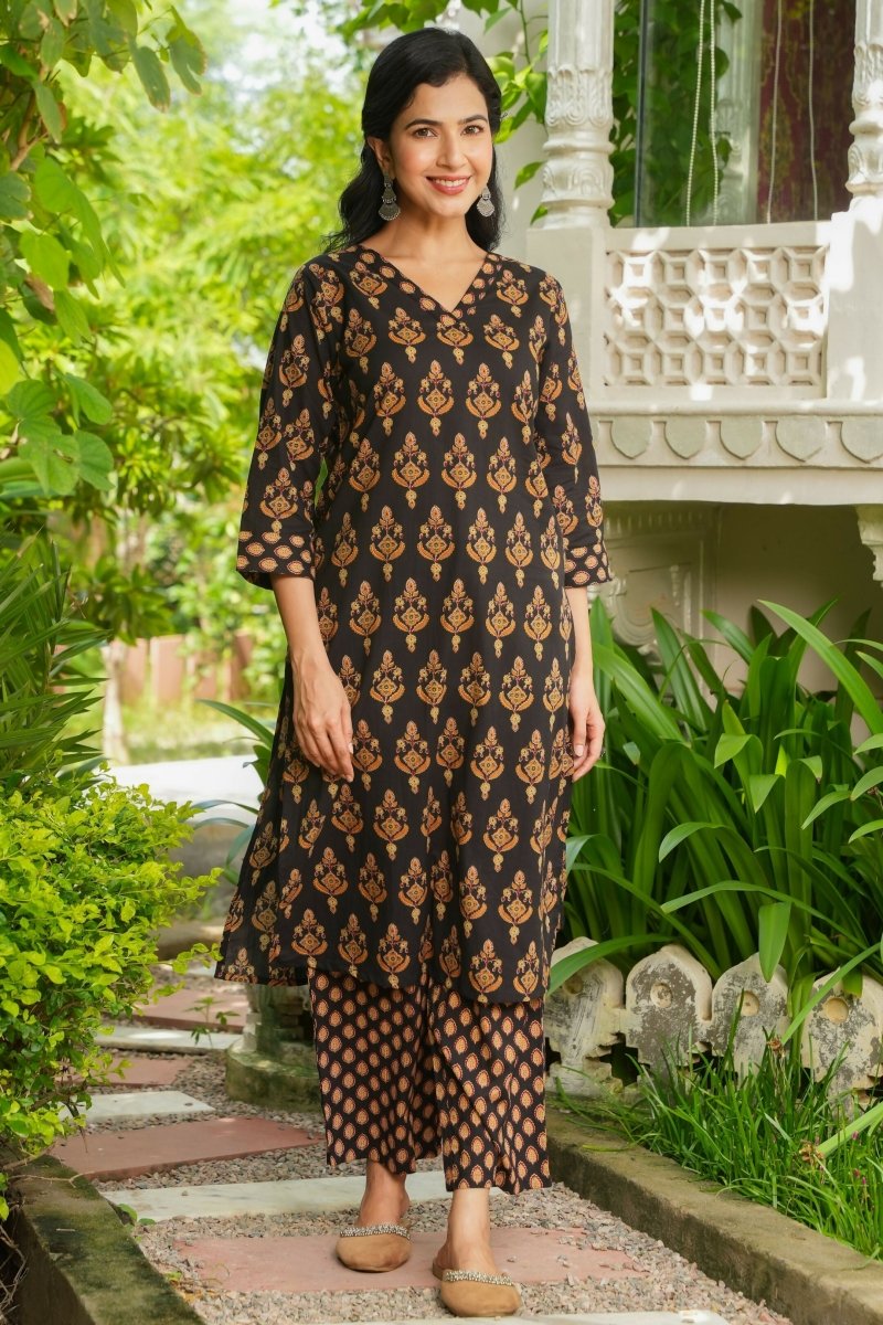 Aramya Straight Soft Cotton Floral Print Women's Kurta - Black