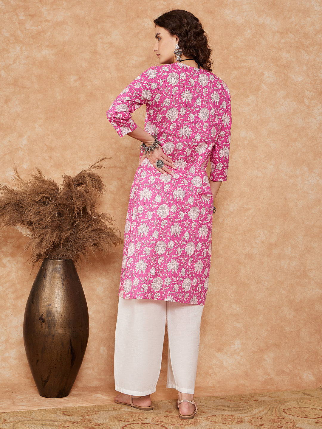 InWeave Women's Pink White Floral Square Lace Work Straight Kurta