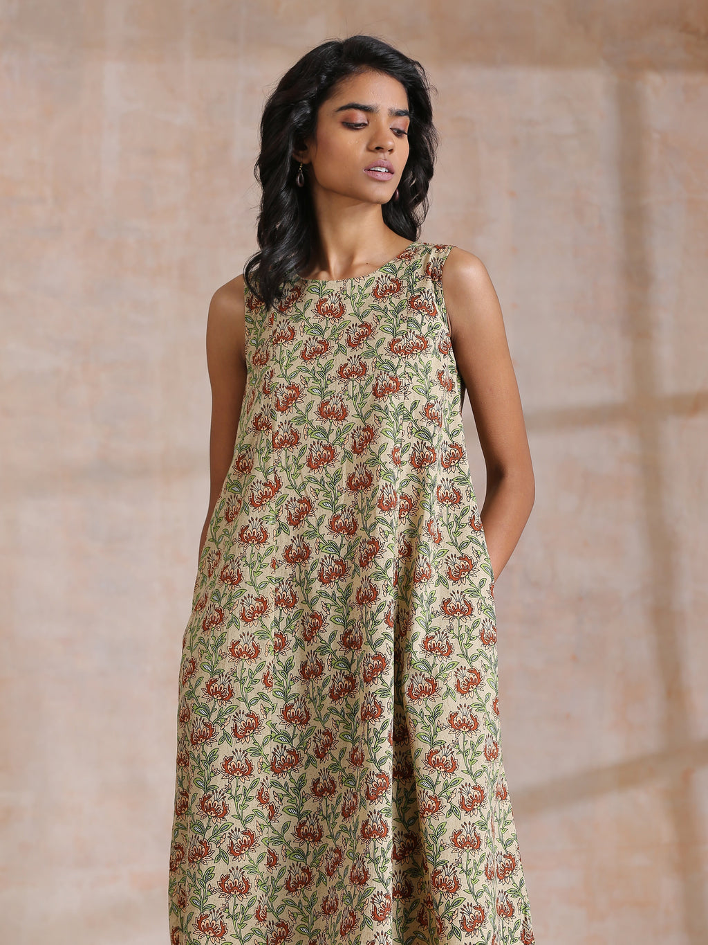 trueBrowns Beige Overall Brown Floral Block Print Cotton High-Low Co-Ord Set