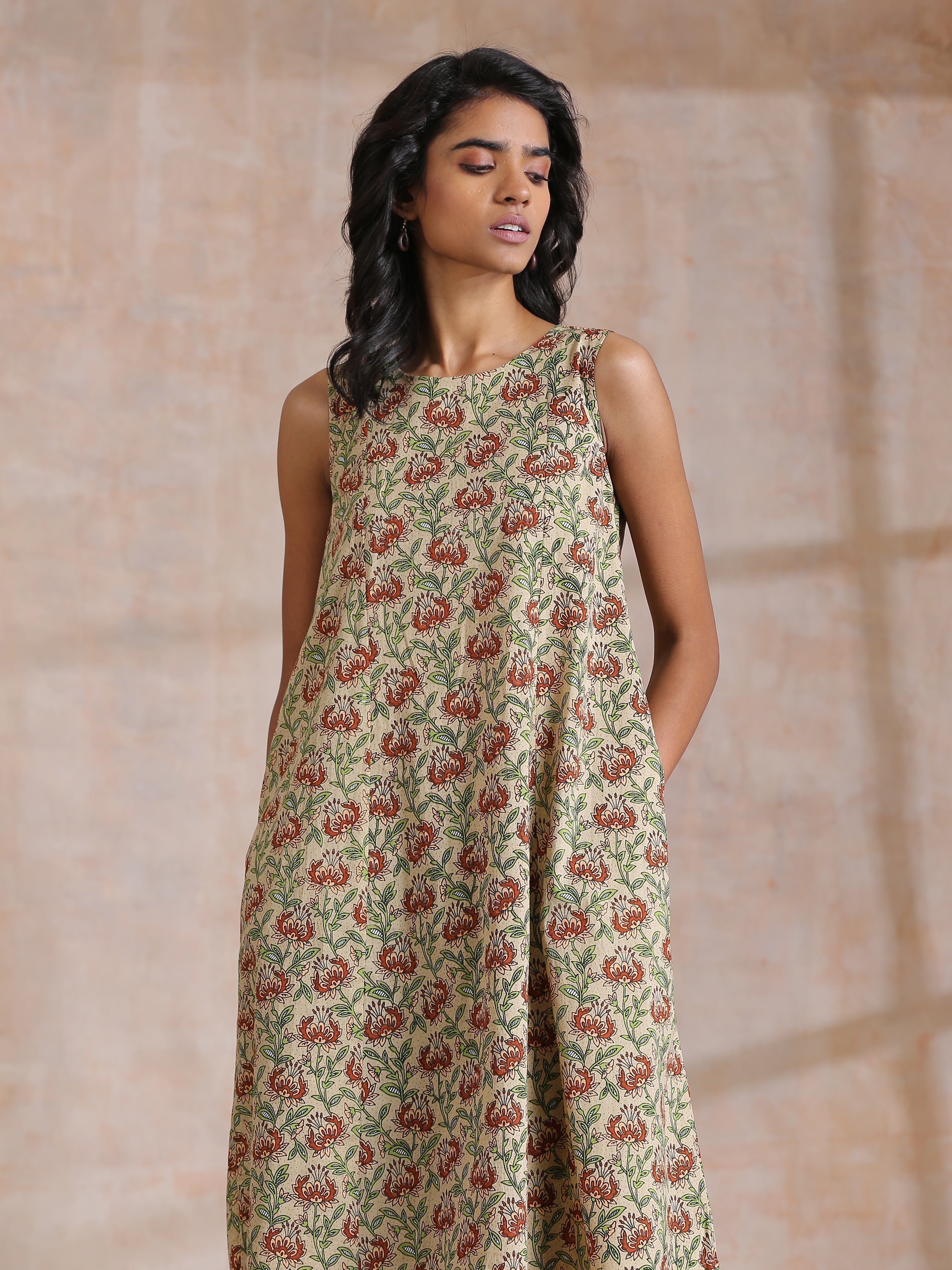 trueBrowns Beige Overall Brown Floral Block Print Cotton High-Low Co-Ord Set