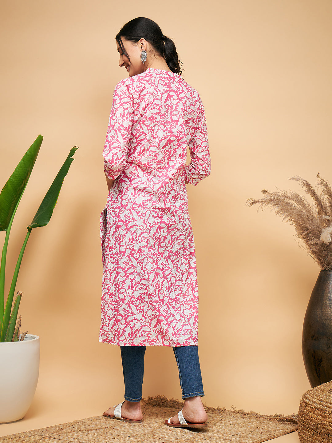 InWeave Women's Pink Foil White Print Angrakha Stright Kurta