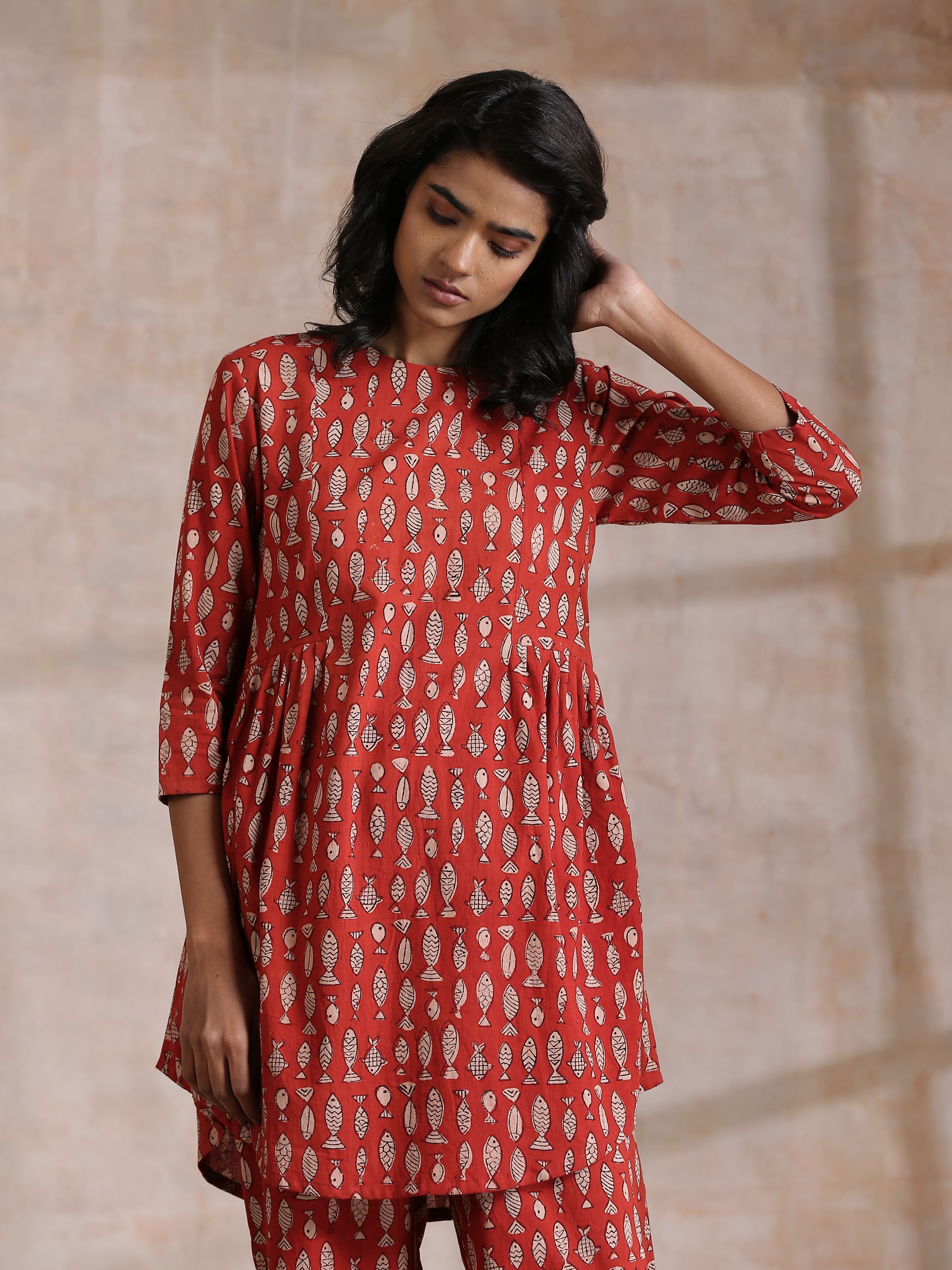 trueBrowns Rust Red Bagru Fish Print Cotton Gathers Co-Ord Set