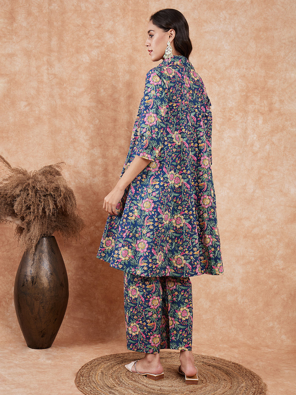 InWeave Women's Blue Green Pink Floral Print Flared Kurta Pant Set