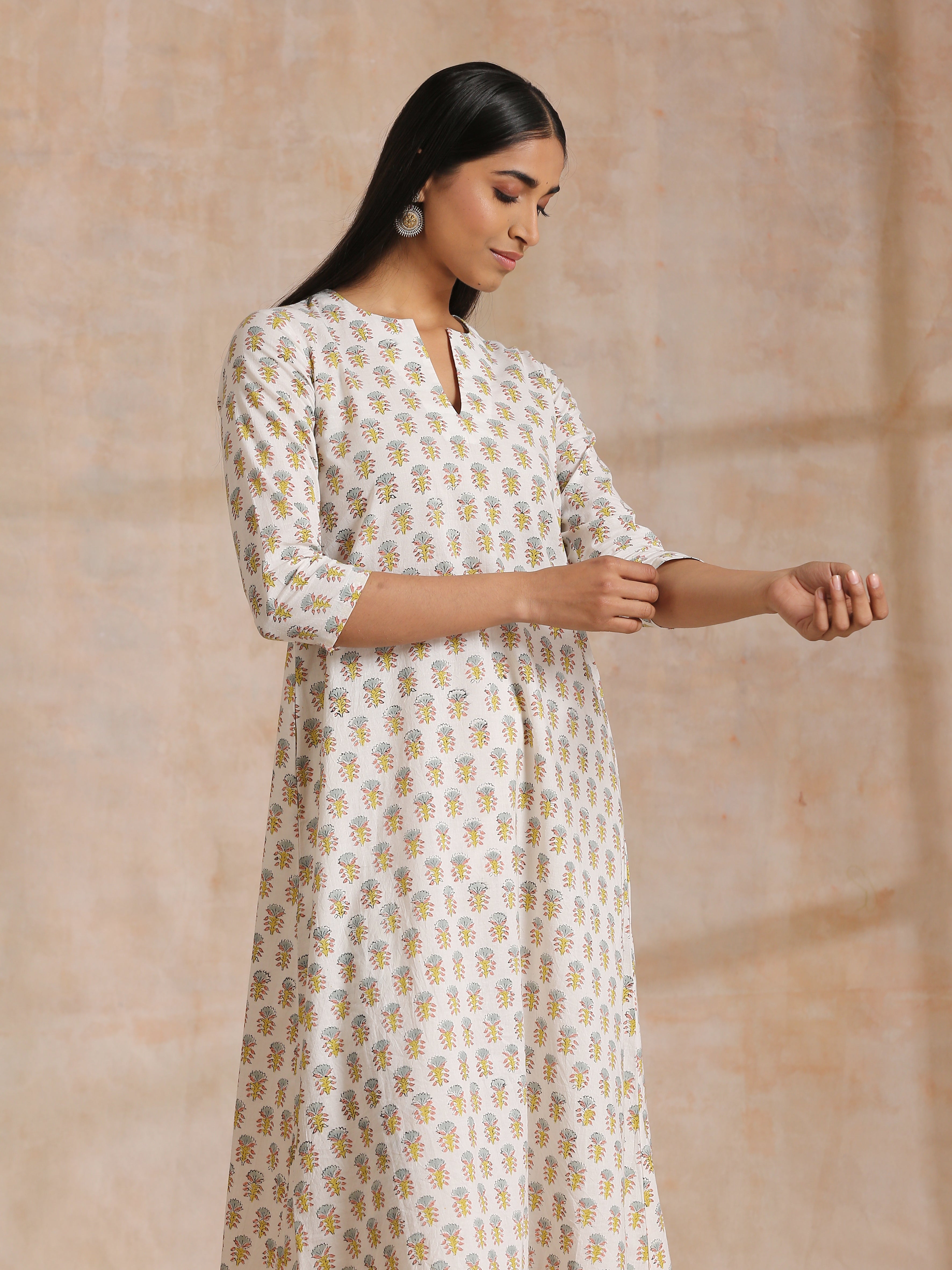 trueBrowns Multi Color Floral Booti Print Cotton Flared Kurta Pant Set
