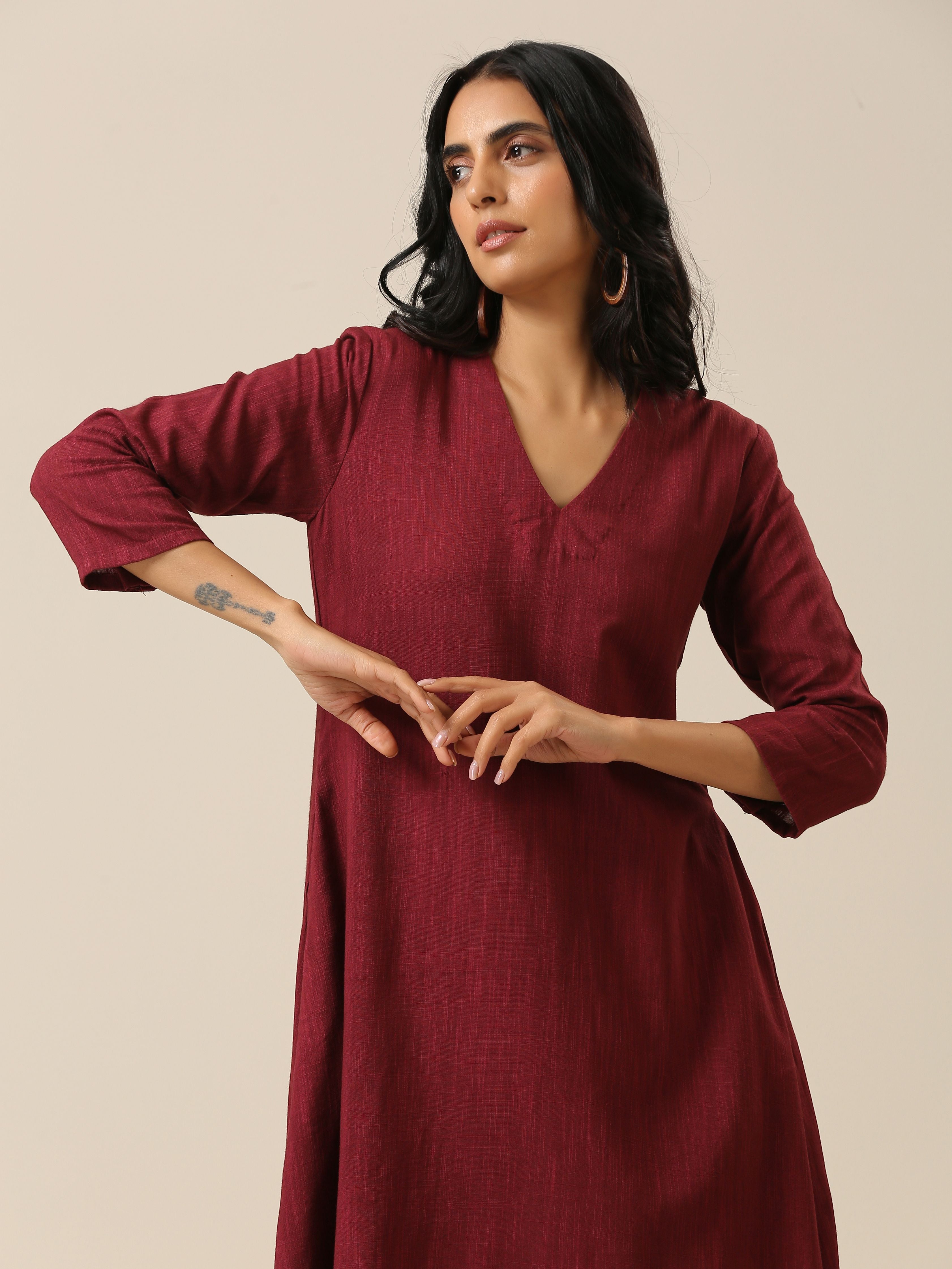 trueBrowns Ruby Wine Slub Texture Back Pleat Kurta Pant Set