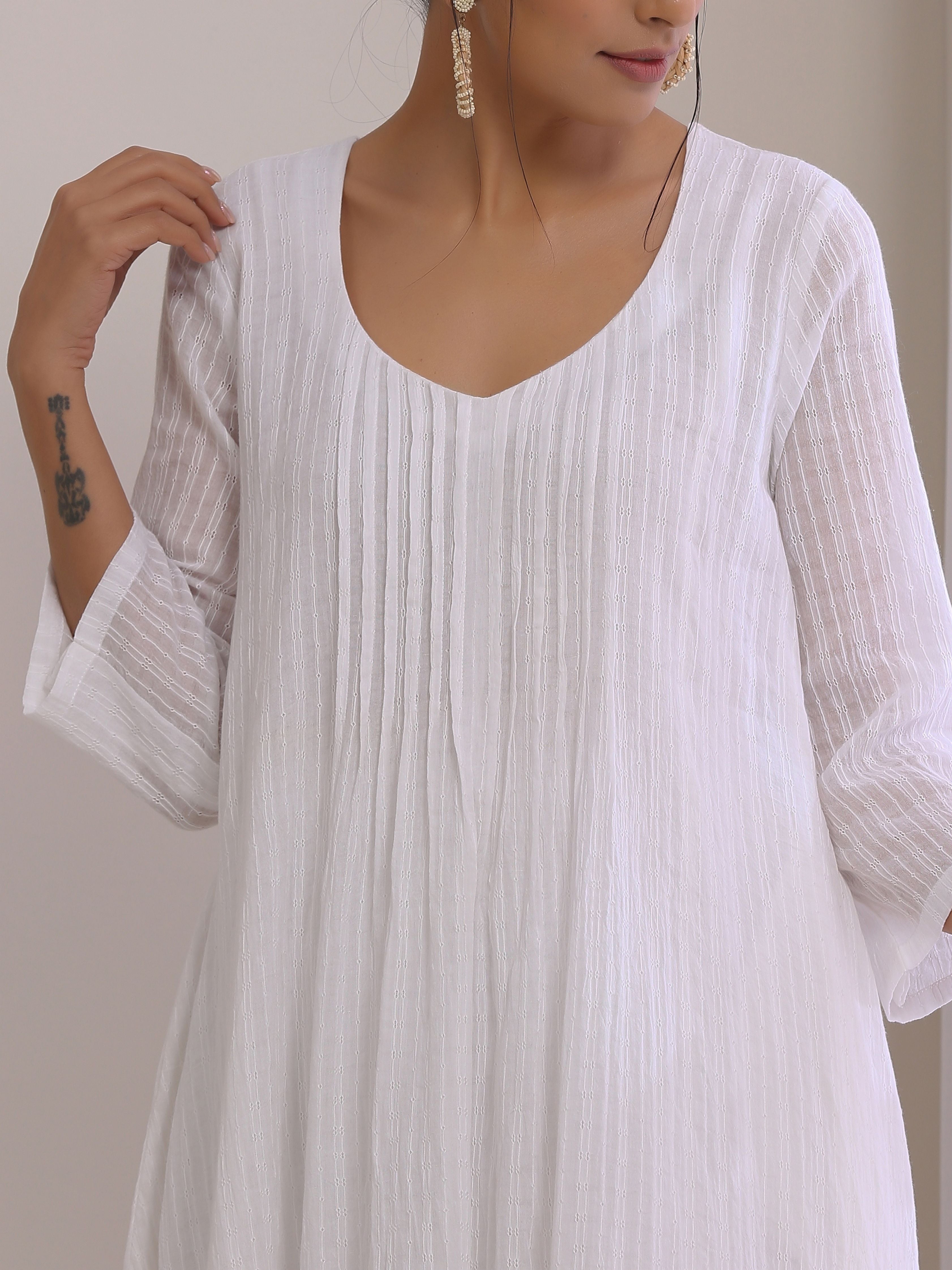 trueBrowns White Dobby Front Pleated Long Kurta Pant Set