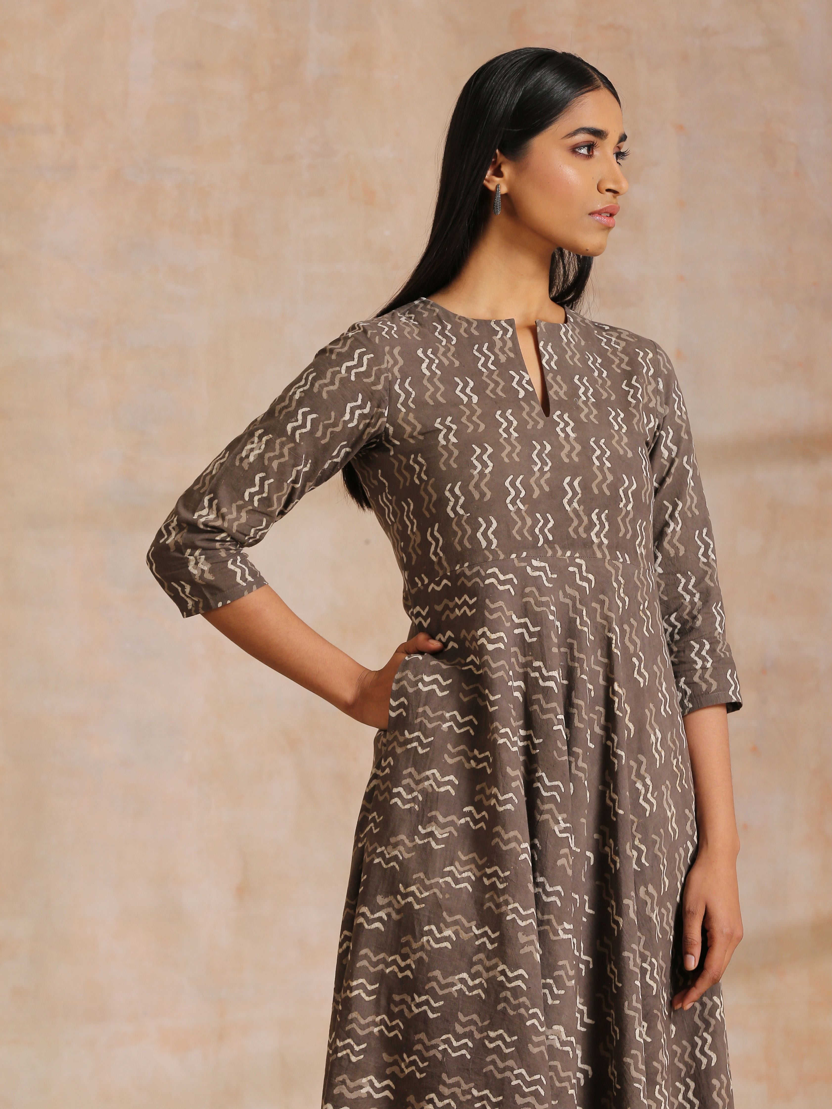 trueBrowns Clay Dabu Zig-Zag Motifs Print Cotton Flared Kurta Pant Set