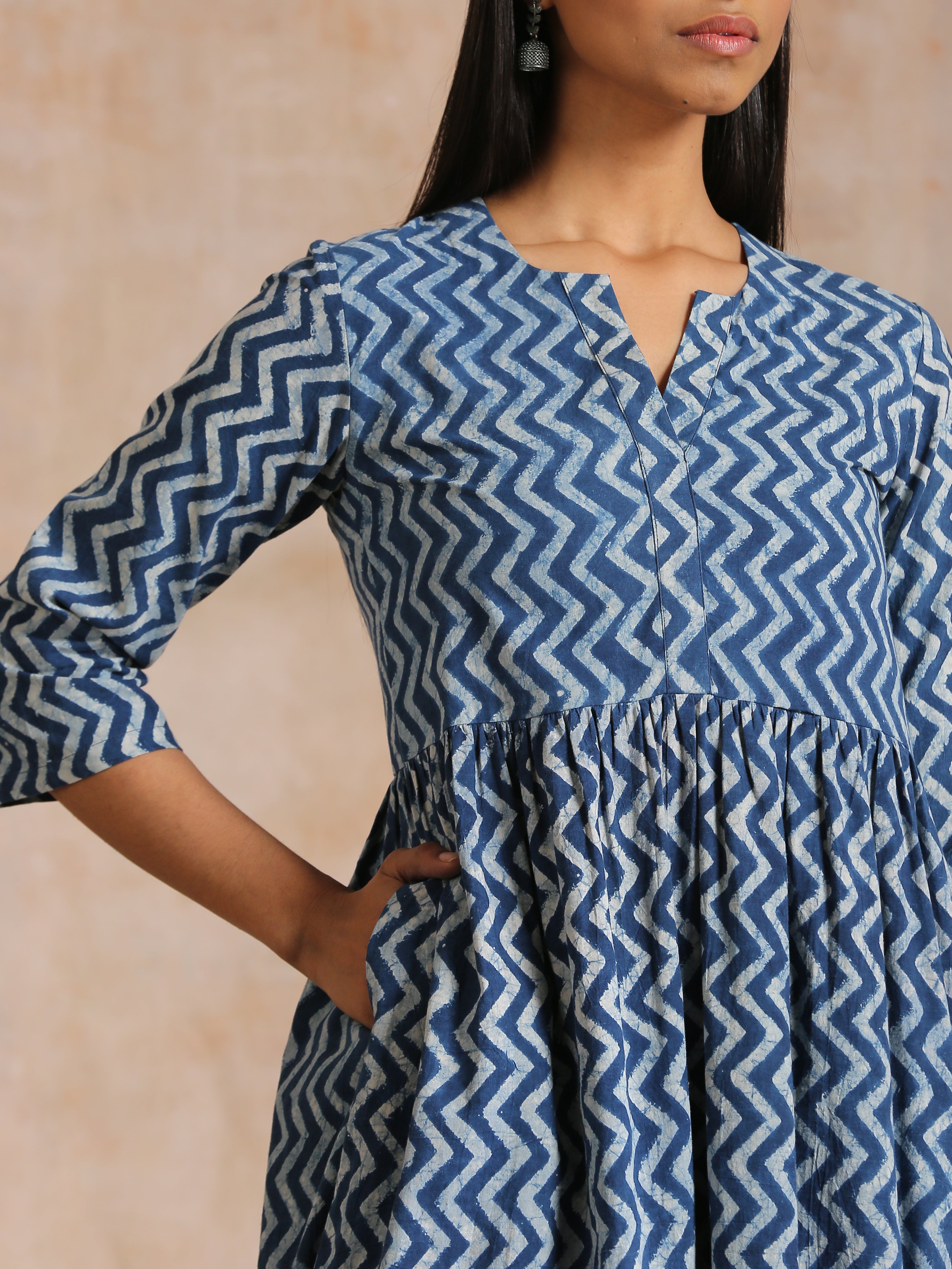 trueBrowns Indigo Dabu Zig-Zag Lines Print Cotton Flared Kurta Pant Set