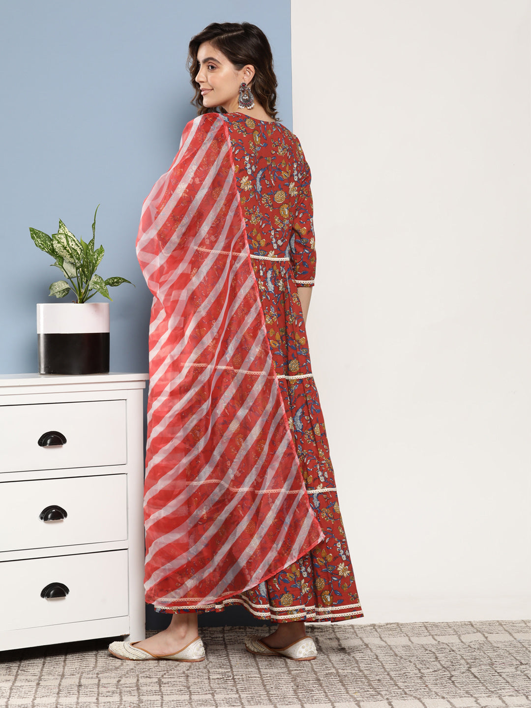 InWeave Women's Red Floral Print Tiered Dress With Lace With Red Leh Dupatta