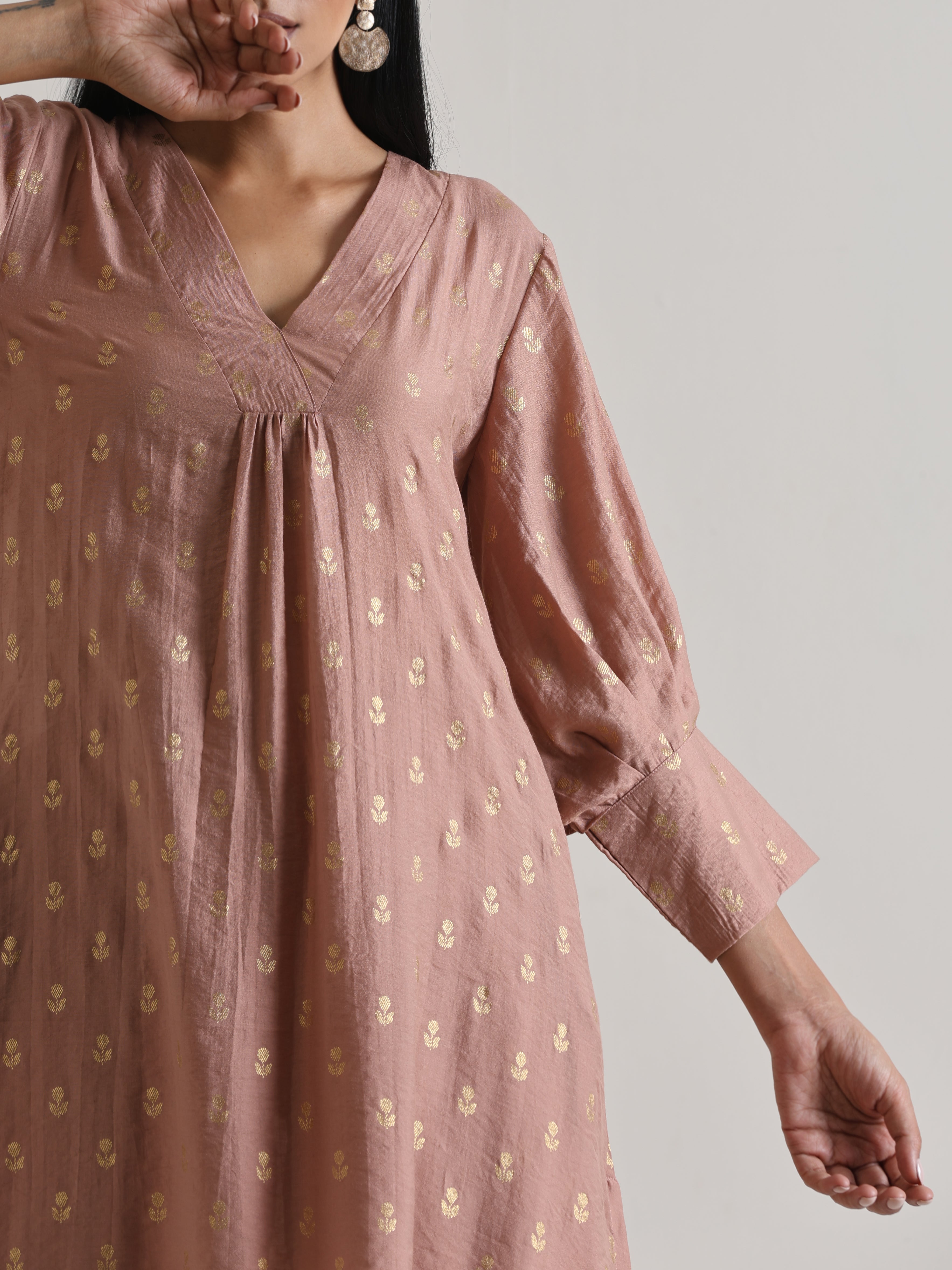 trueBrowns Beige Foil Puff Sleeve Kurta Set