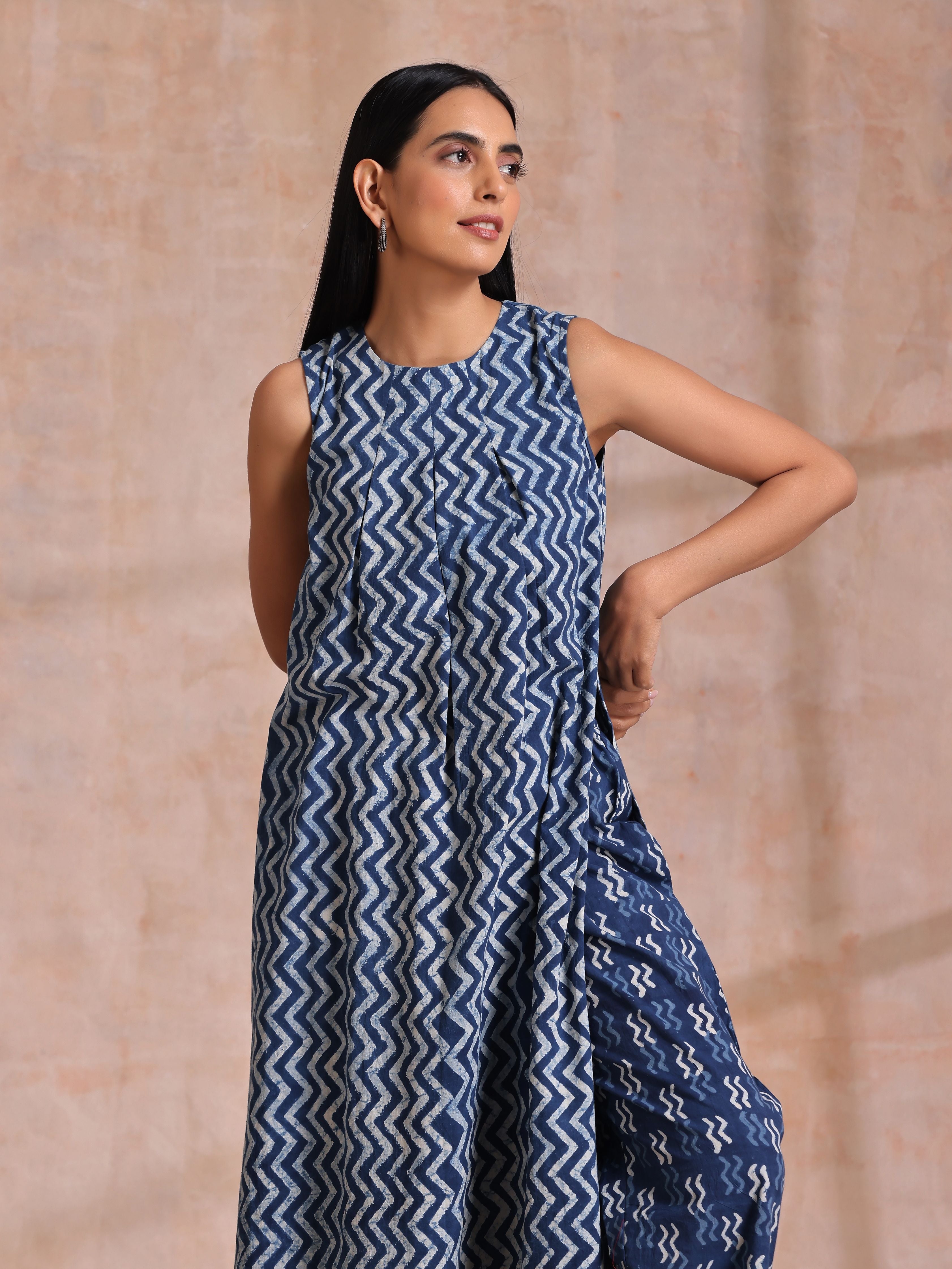 trueBrowns Indigo Dabu Zig-Zag Lines Print Cotton Sleeveless Kurta Pant Set