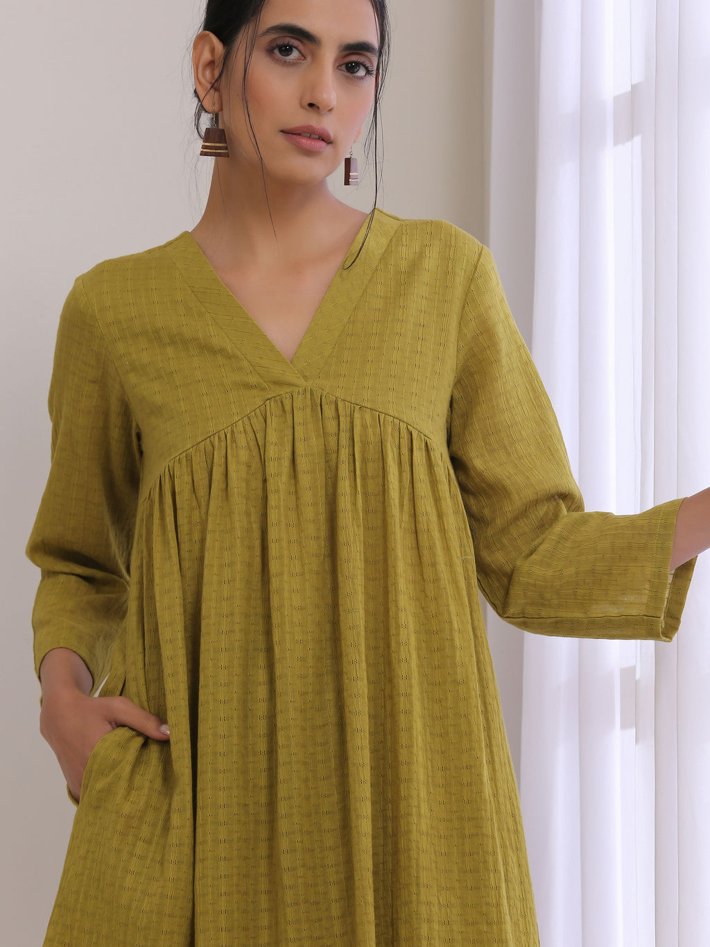 trueBrowns Avacado Green Dobby Flared Slit Kurta Pant Set