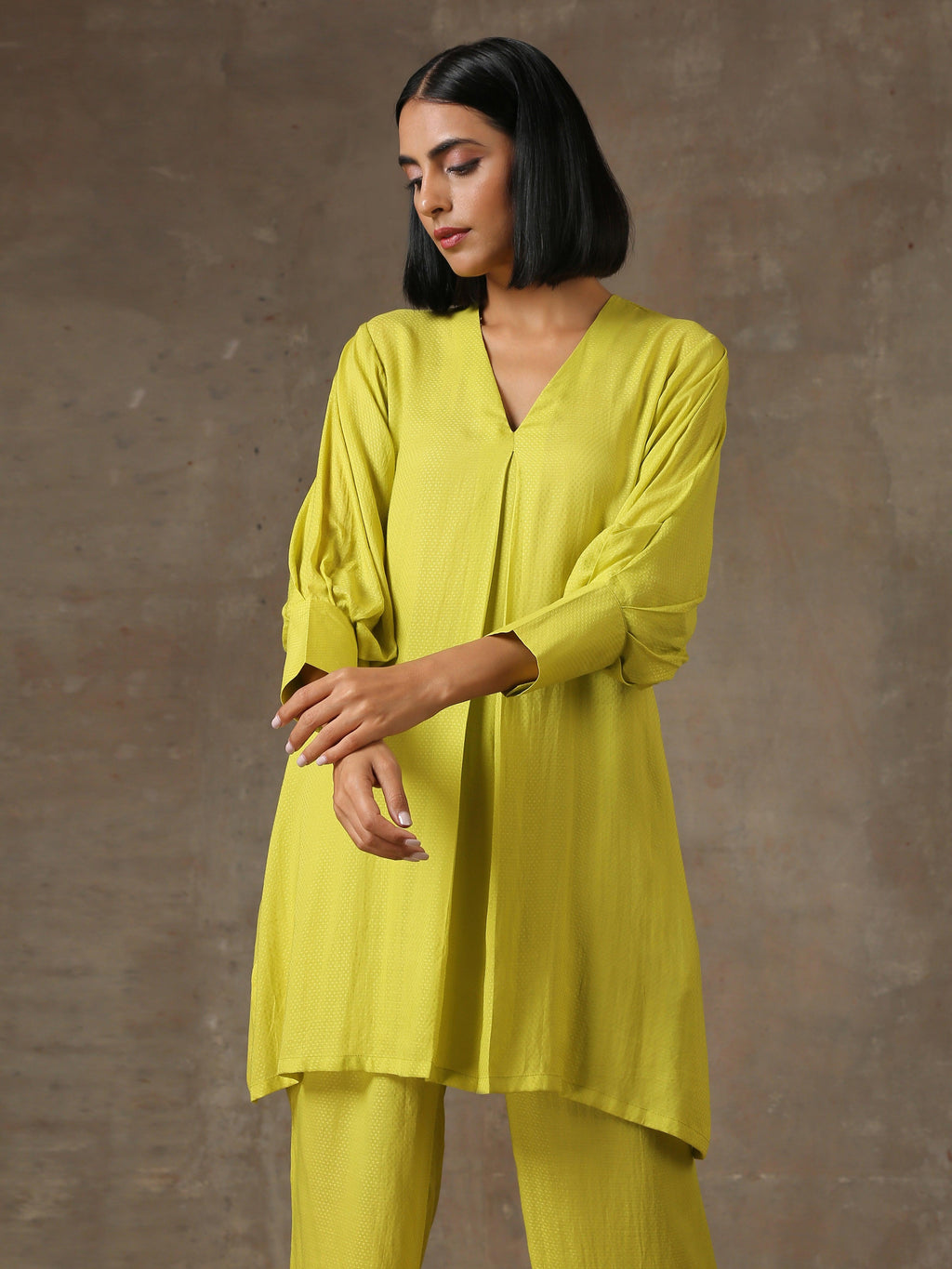 trueBrowns The Penelope - Lime Green Solid Textured Co-Ord Set