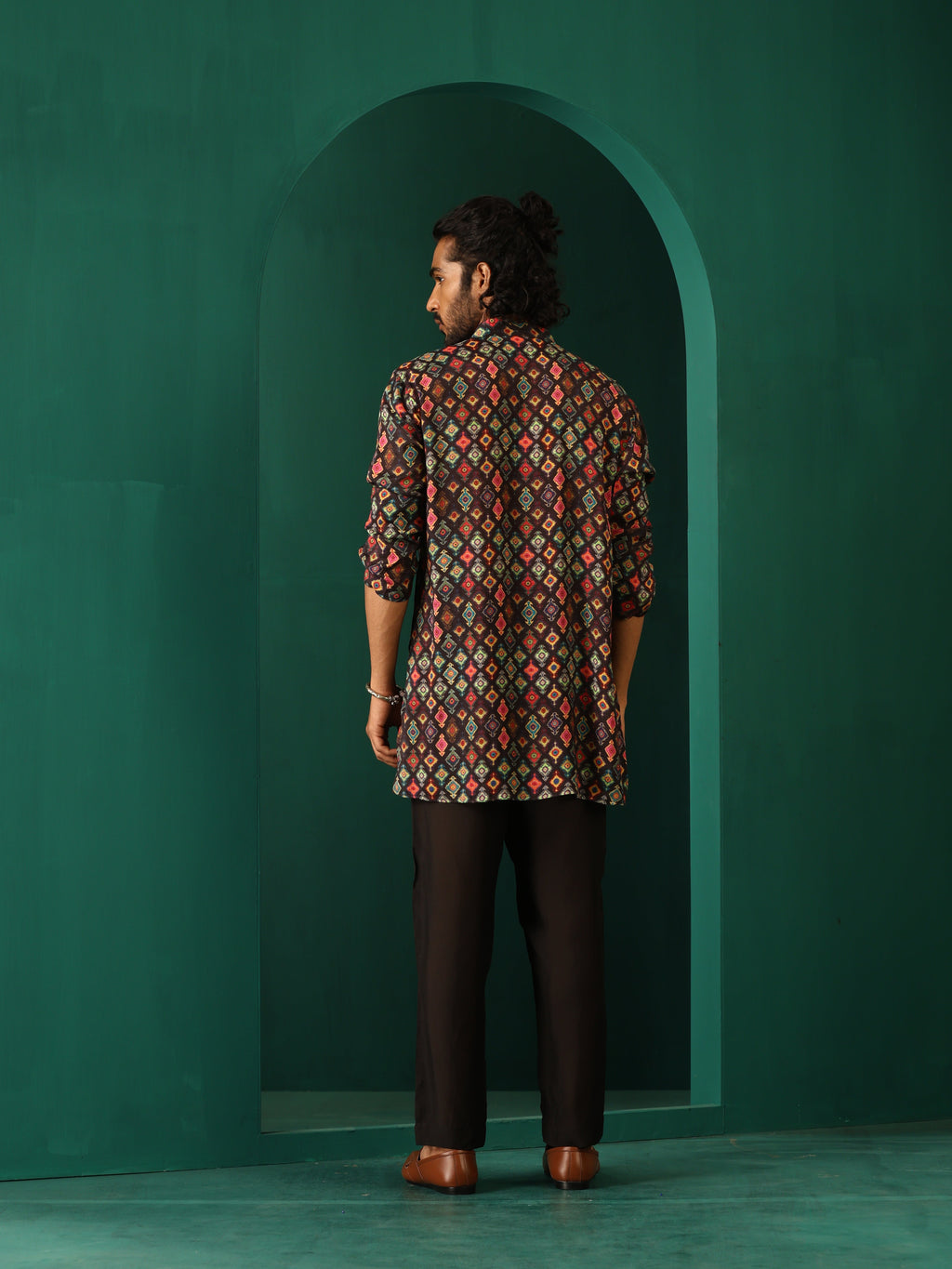 trueBrowns Men's Black Ikat Muslin Silk Printed Co-ord Set