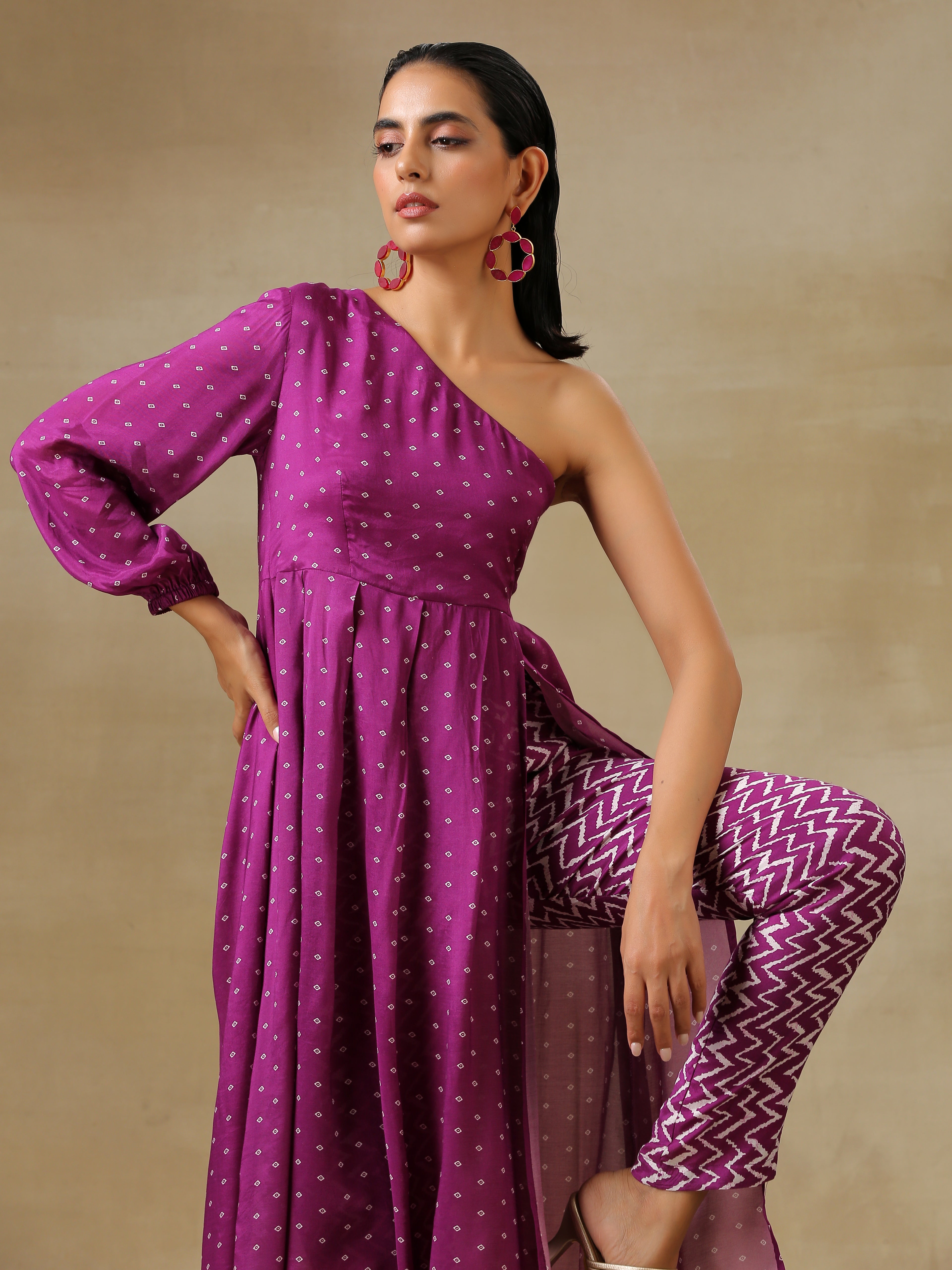 trueBrowns Purple Bandhani Printed Silk One Shoulder Kurta Pant Set