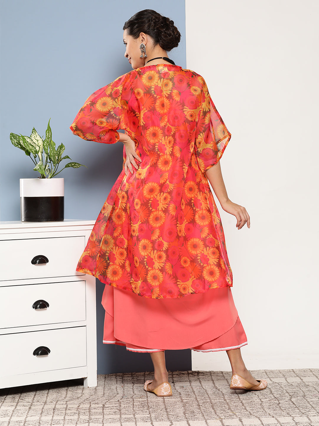 InWeave Women's Peach Cr Strappy Set With Peach Yellow Floral Cape