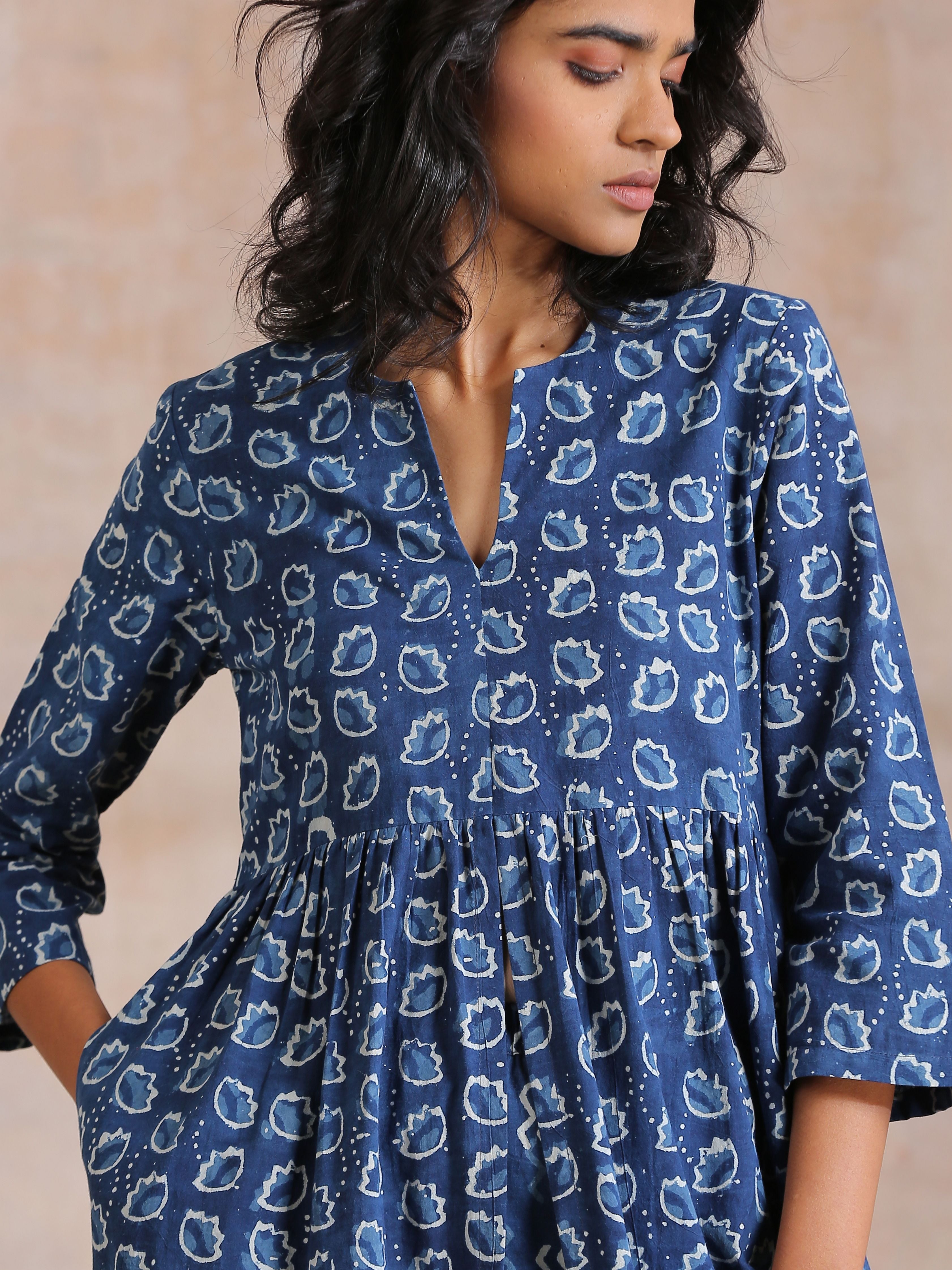 trueBrowns Indigo Dabu Floral Print Cotton Kurta Pant Set