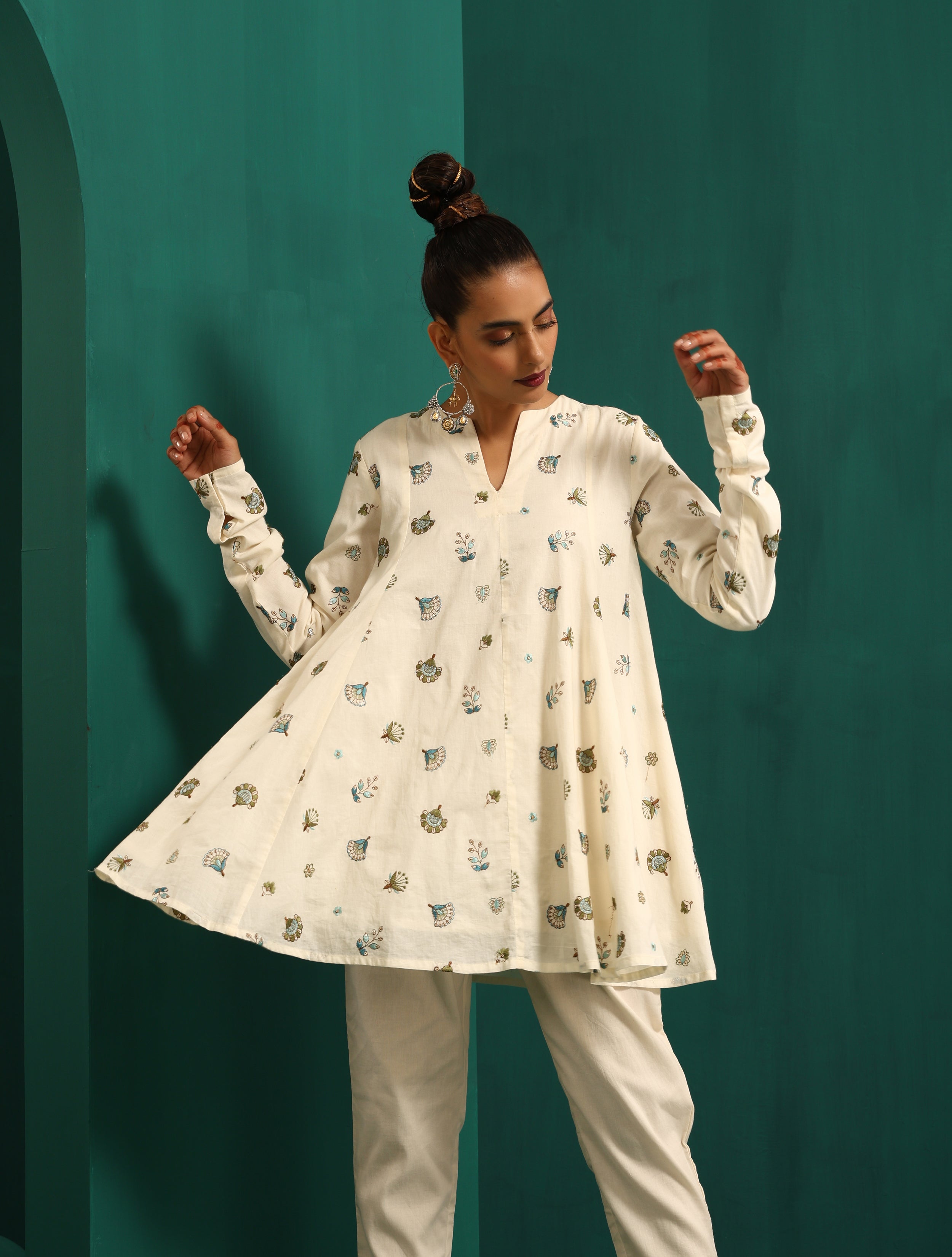 trueBrowns Ivory Blue Floral Cotton Flared Co-ord Set