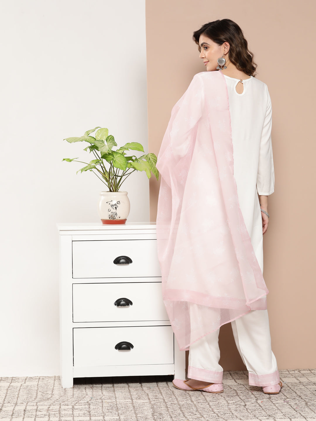 InWeave Women's Cream Straight Kurta Set W Pink White Print Organza Dupatta
