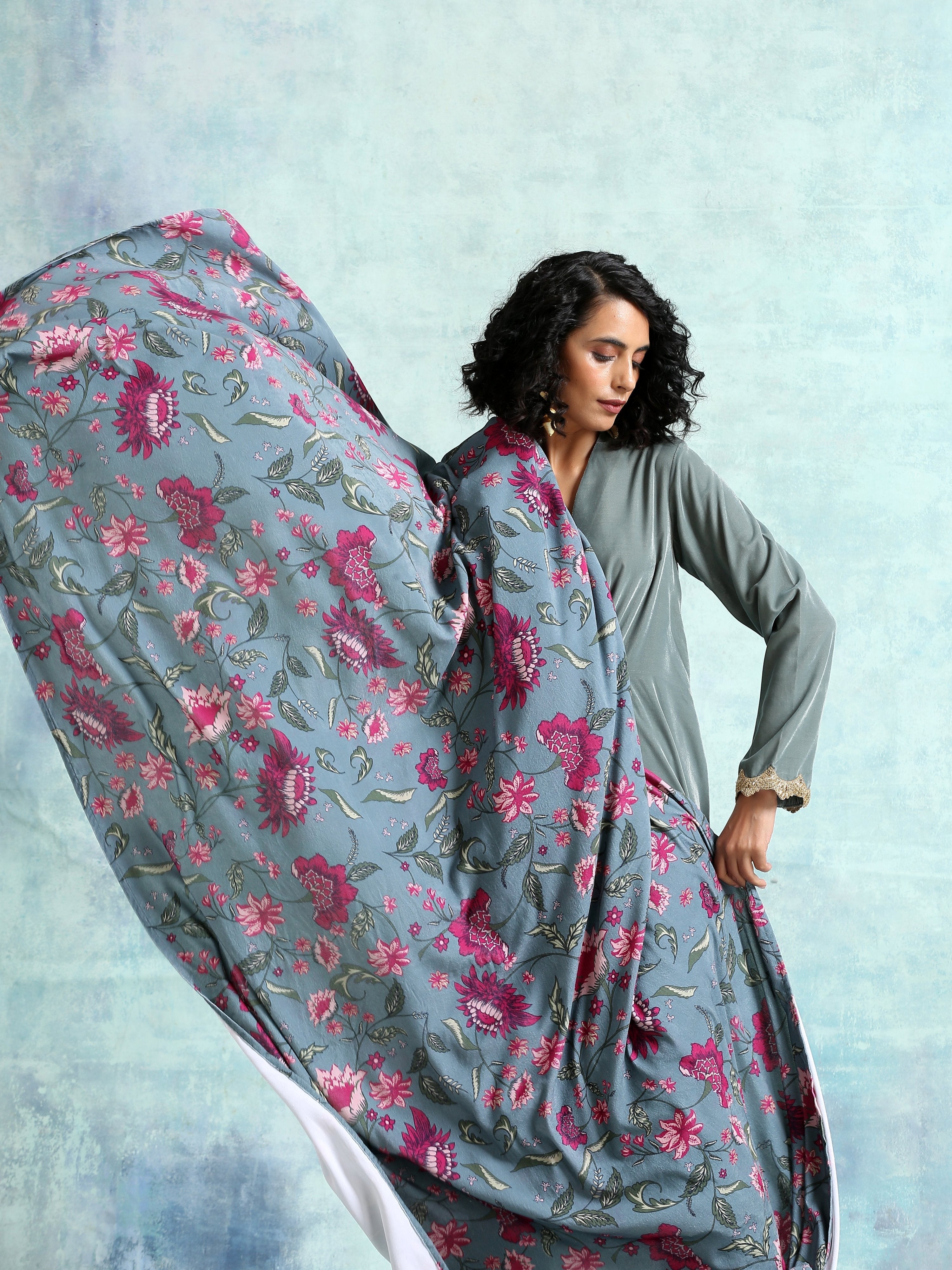 trueBrowns Grey Printed Velvet Shawl