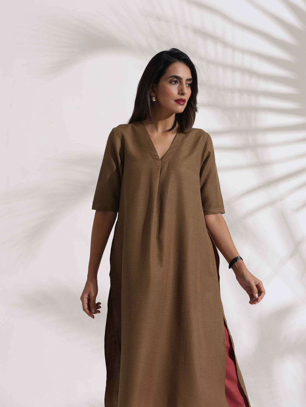 trueBrowns Brown Slub Highslit Kurta Set
