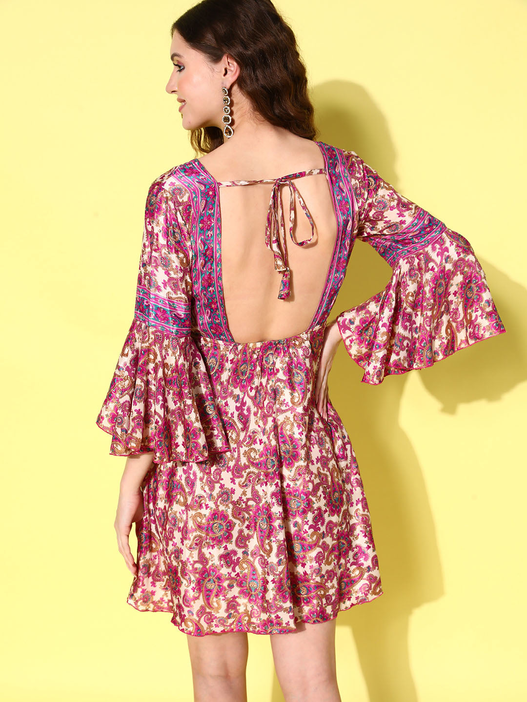 InWeave Women's Fuchsia Floral Prnited Bell Sleeve Short Dress