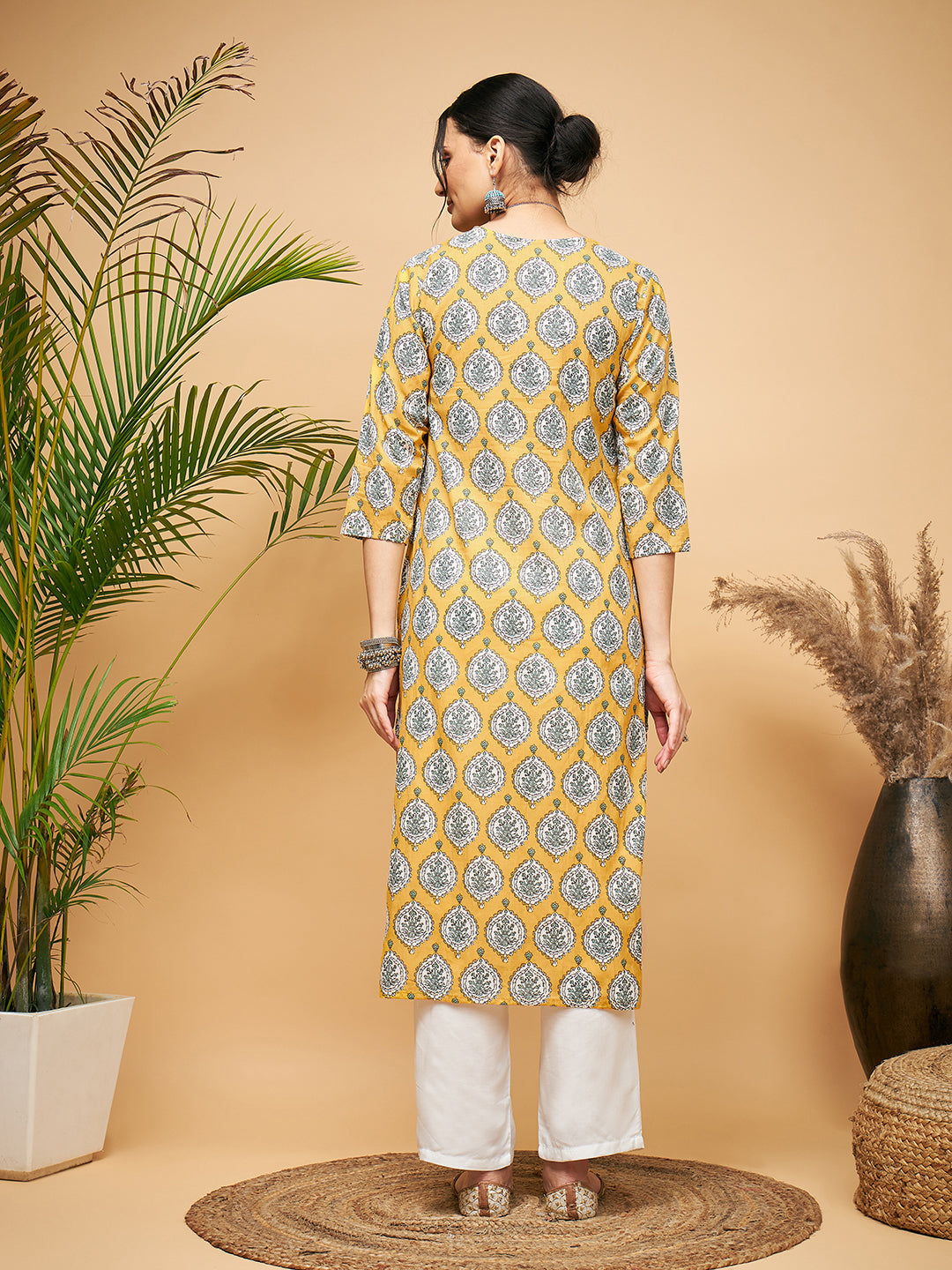 InWeave Women's Sunset Boota Print Gota Straight Kurta Pant Set