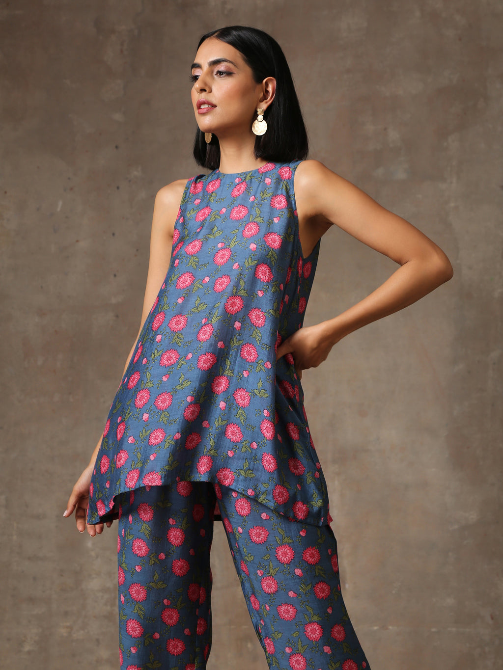 trueBrowns Blue Pink Printed Silk Co-Ord Set