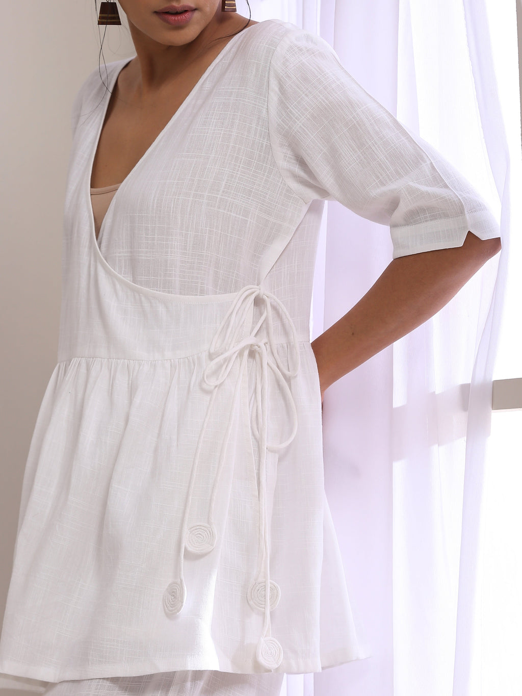 trueBrowns White Slub Texture Short Angrakha Co-Ord Set