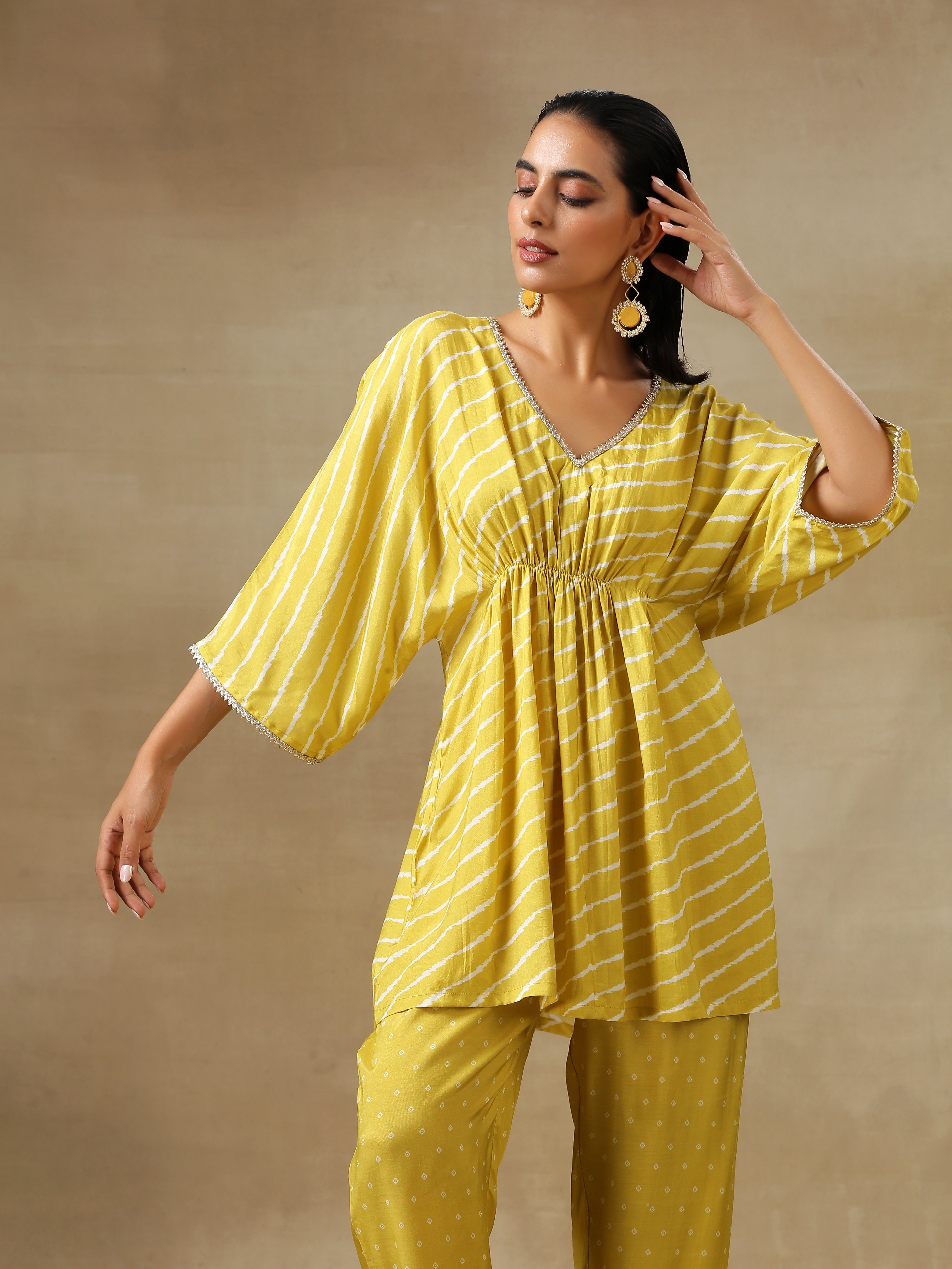 trueBrowns Lime Green Bandhani Printed Silk Drop Shoulder Co-Ord Set | Relove