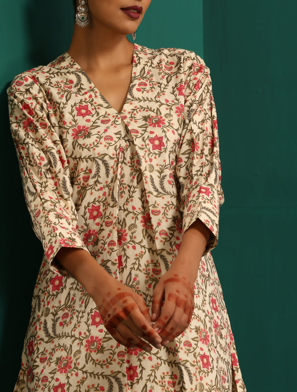 trueBrowns Pink Floral Cotton Printed Neck Pleat Co-ord Set