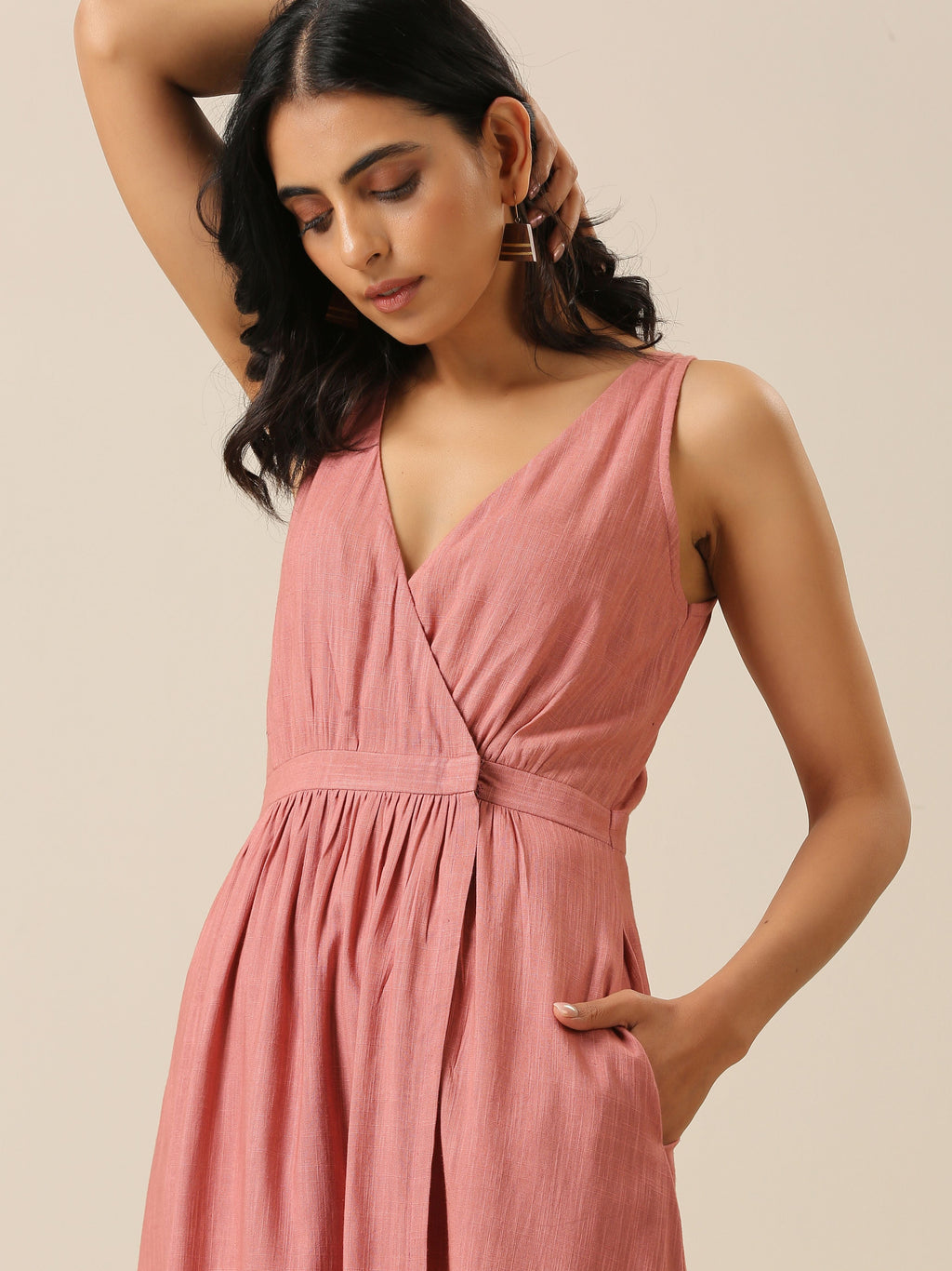 trueBrowns Light Mauve Slub Texture Sleeveless Wrap Dress
