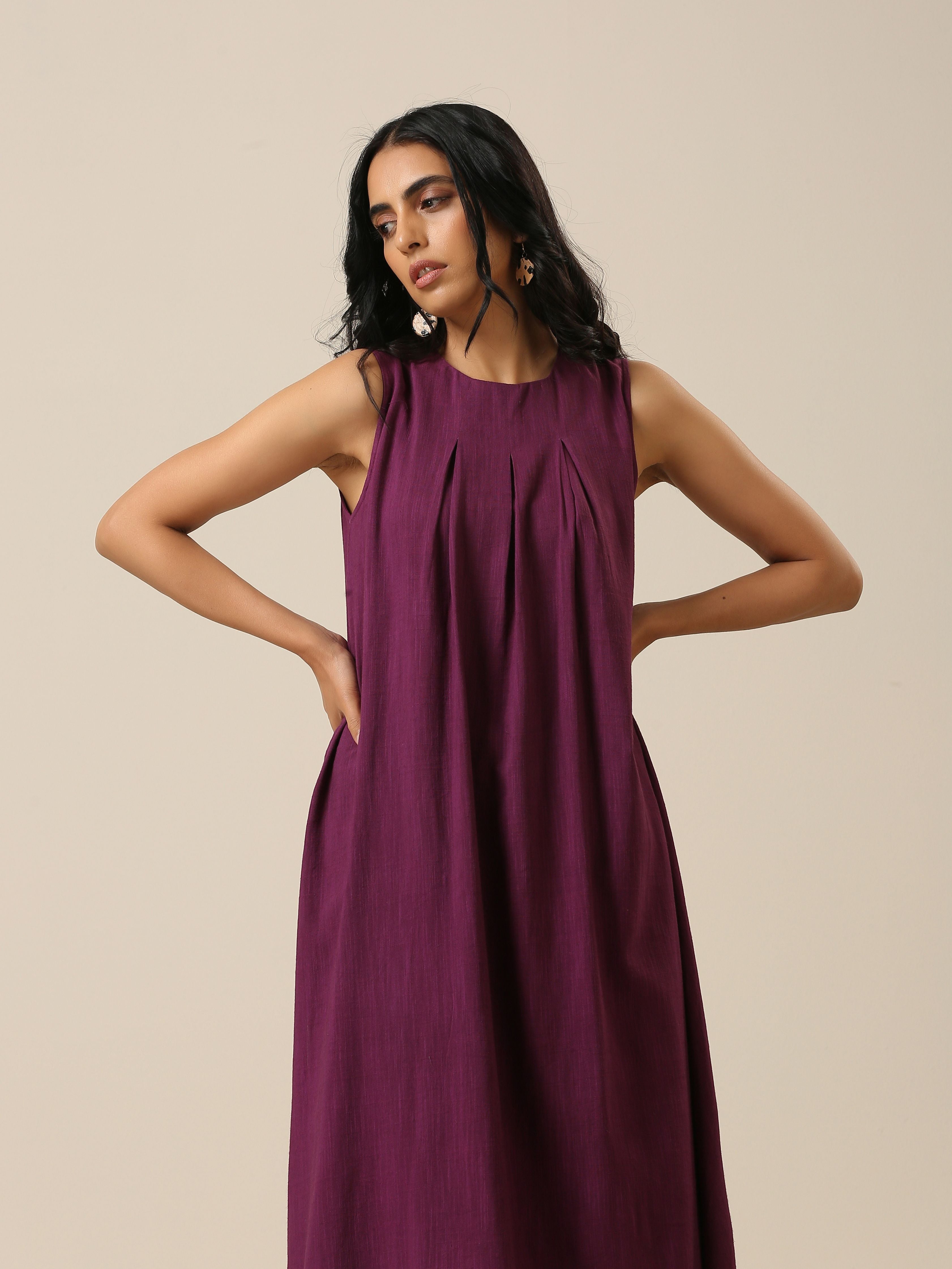 trueBrowns Plum Purple Slub Texture Sleeveless Kurta Pant Set