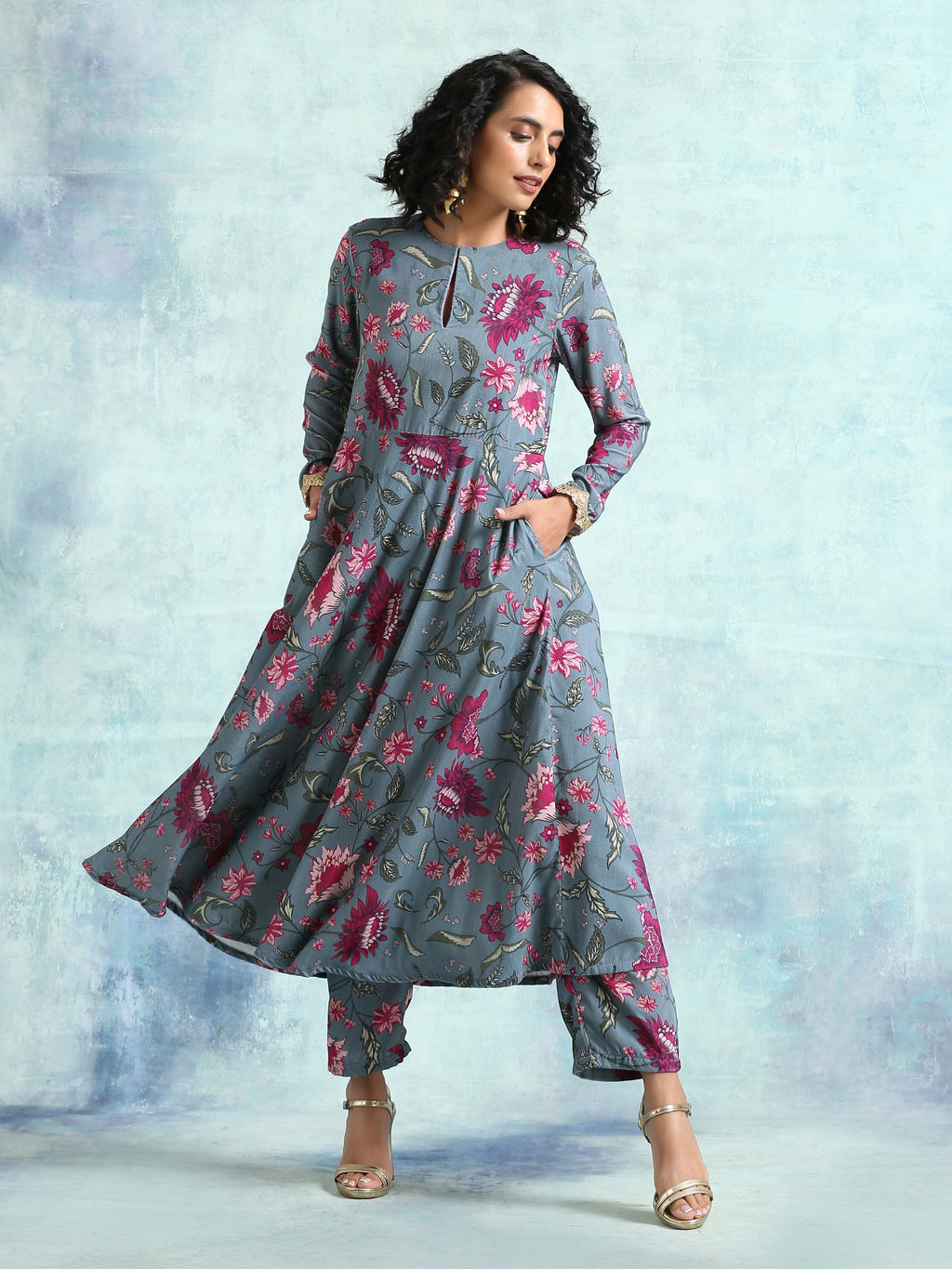 trueBrowns Grey Printed Velvet Anarkali Kurta