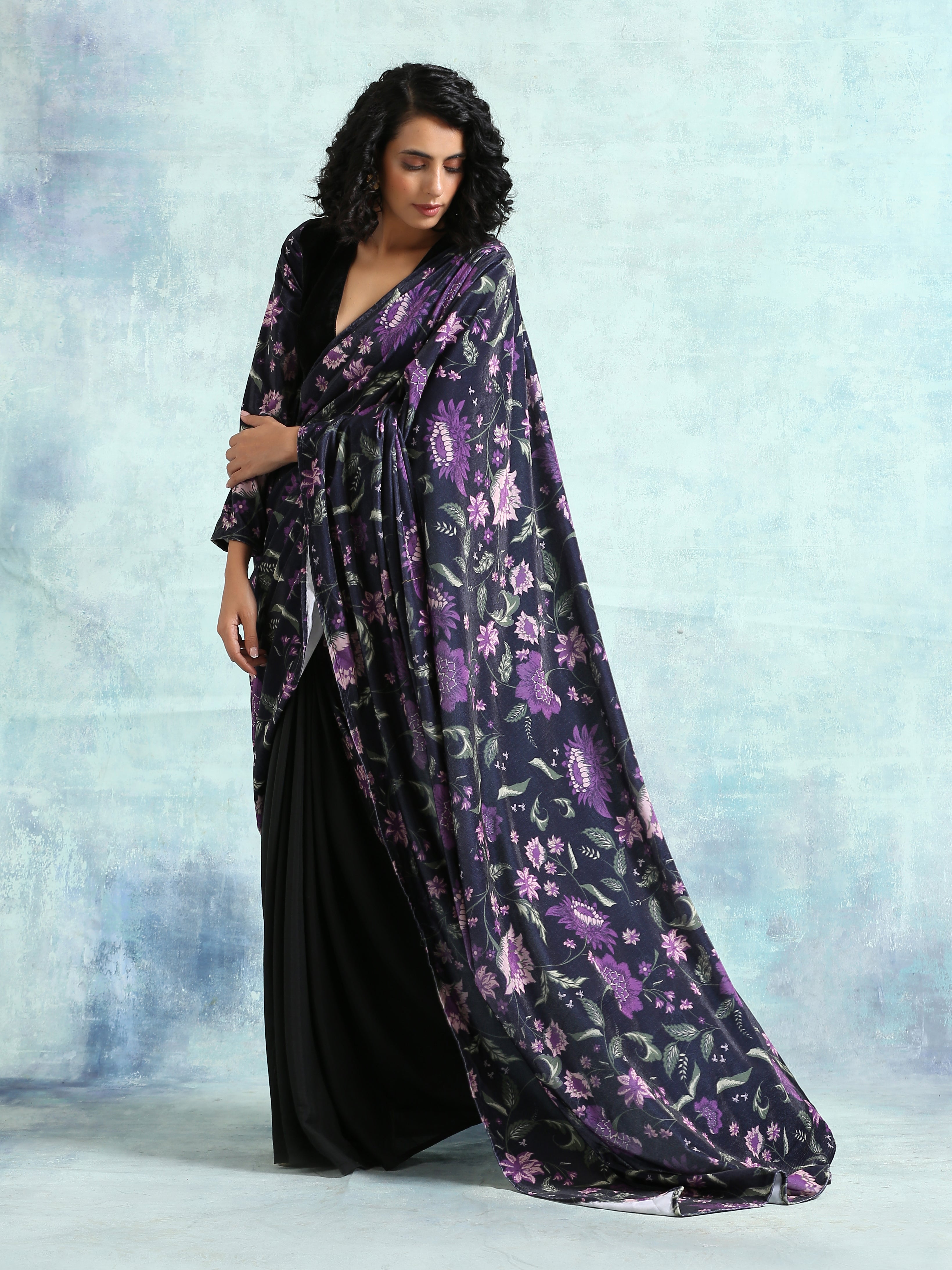 trueBrowns Black Printed Velvet Ready to Wear Saree