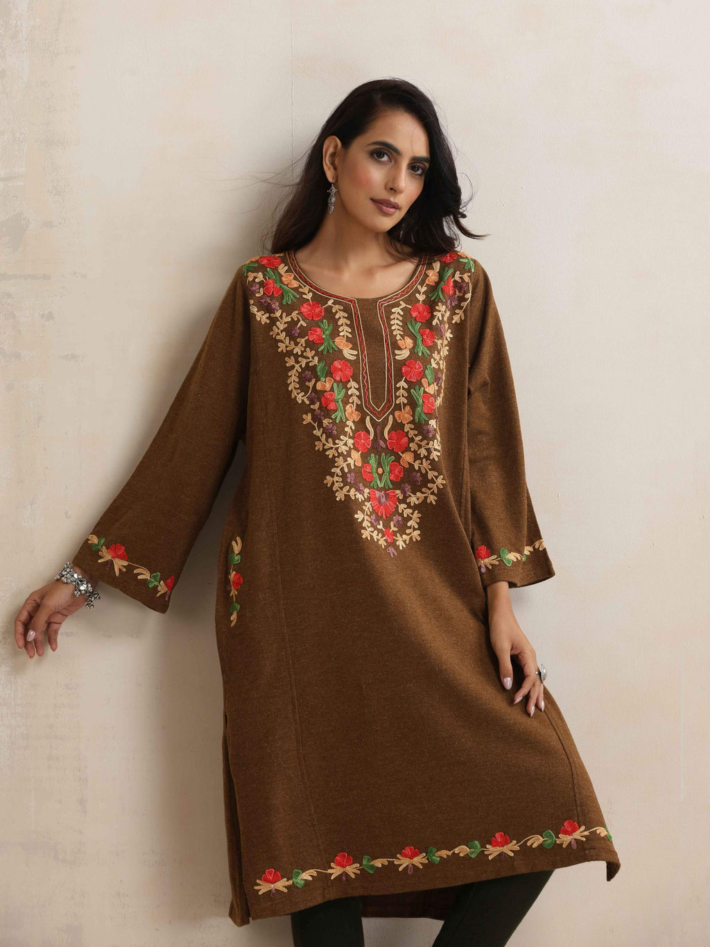 trueBrowns Brown Kashmiri Embroidered Woollen Phiran Kurta
