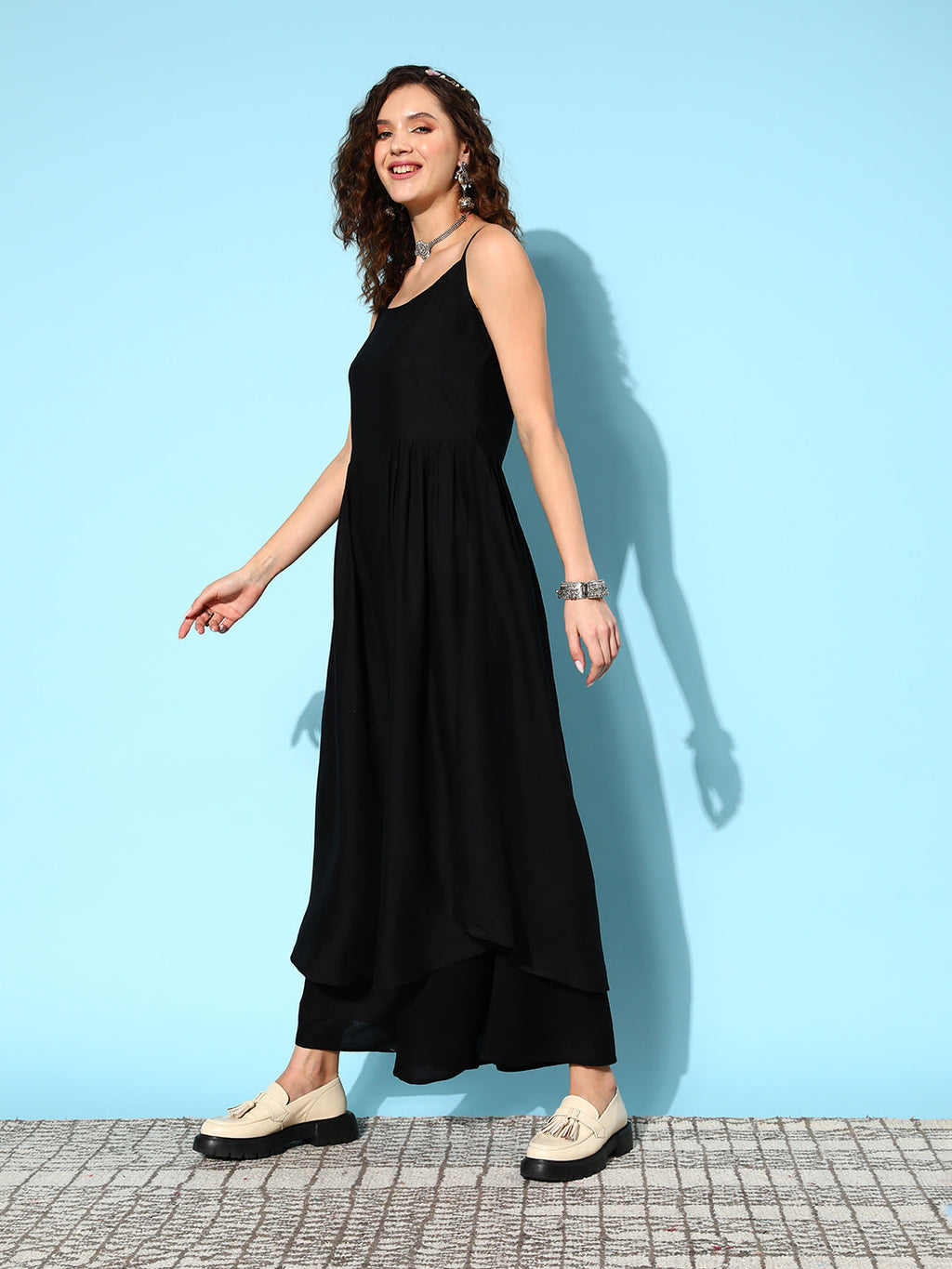 InWeave Women's Strappy Set In Black With Green Floral Short Or Cape
