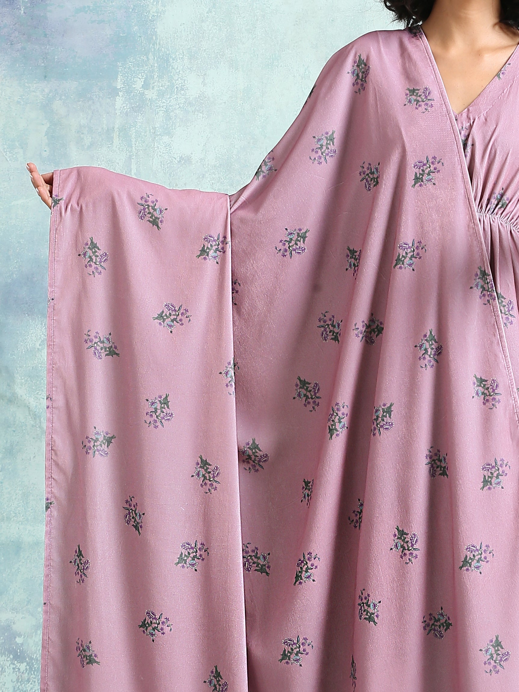 trueBrowns Light Mauve Printed Velvet Shawl