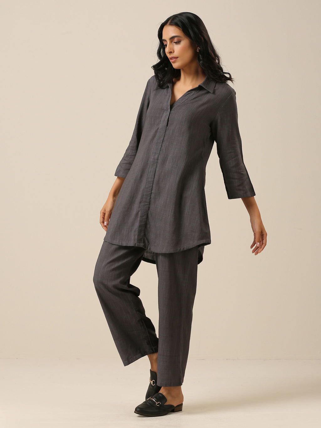 trueBrowns Slate Grey Slub Texture Collar Short Co-Ord Set